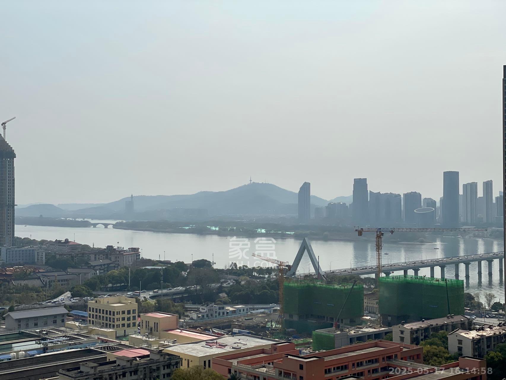 北辰三角洲E5区  1室1厅1卫   2300.00元/月室内图