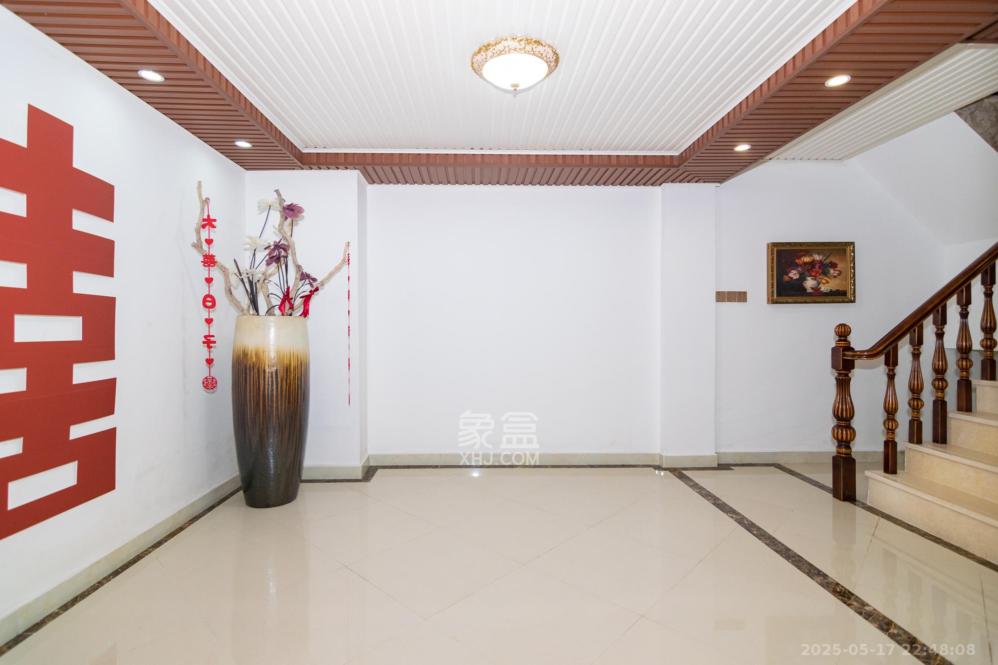 金地三千府(金地湖山樾、金地自在城) 5室2厅3卫 178.0万 金地三千府(金地湖山樾、金地自在城) 5室2厅3卫 178.0万其他