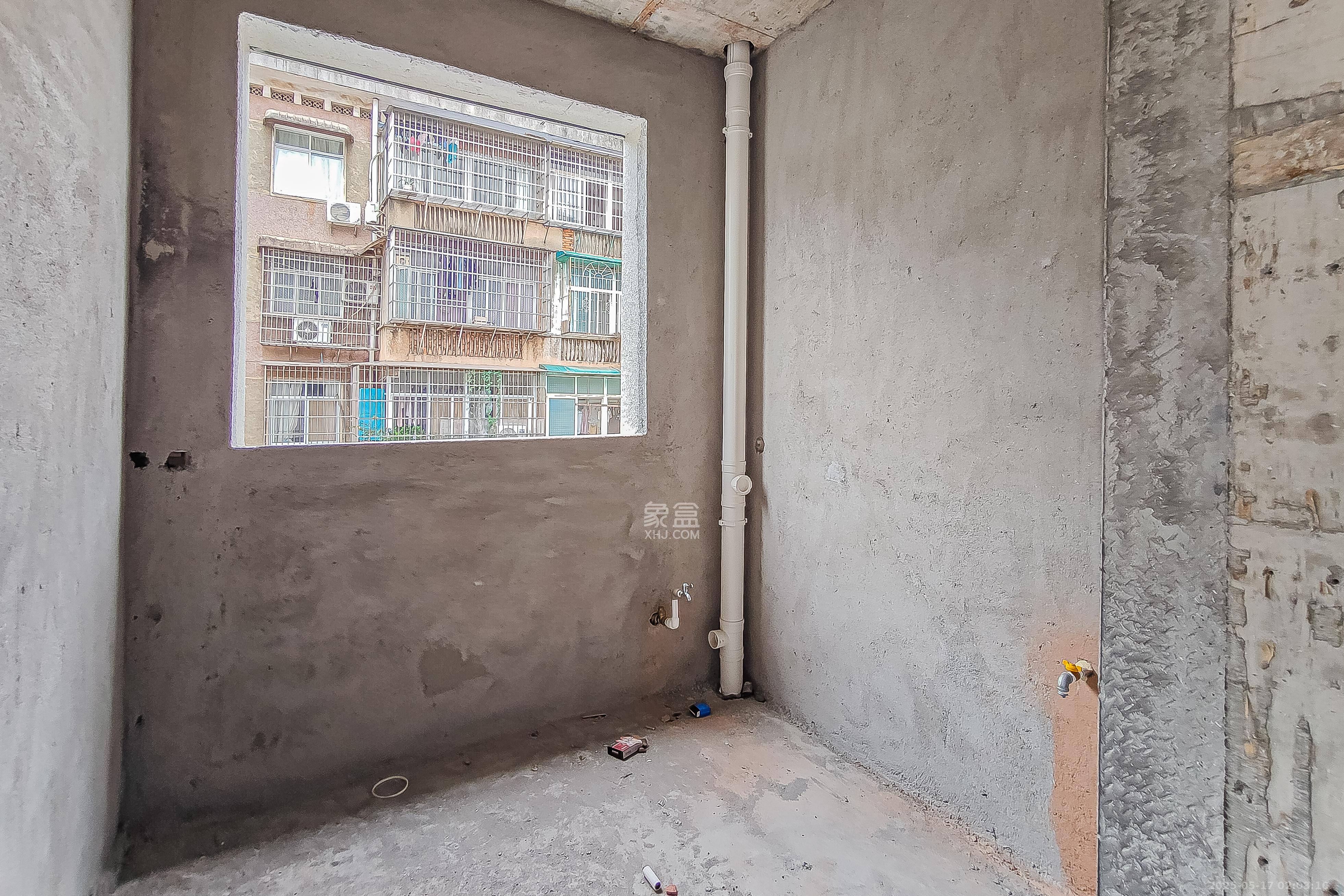 湖南石油化学工业局小区(侯家塘化工厅) 4室2厅1卫 109.0万 湖南石油化学工业局小区(侯家塘化工厅) 4室2厅1卫 109.0万厨房