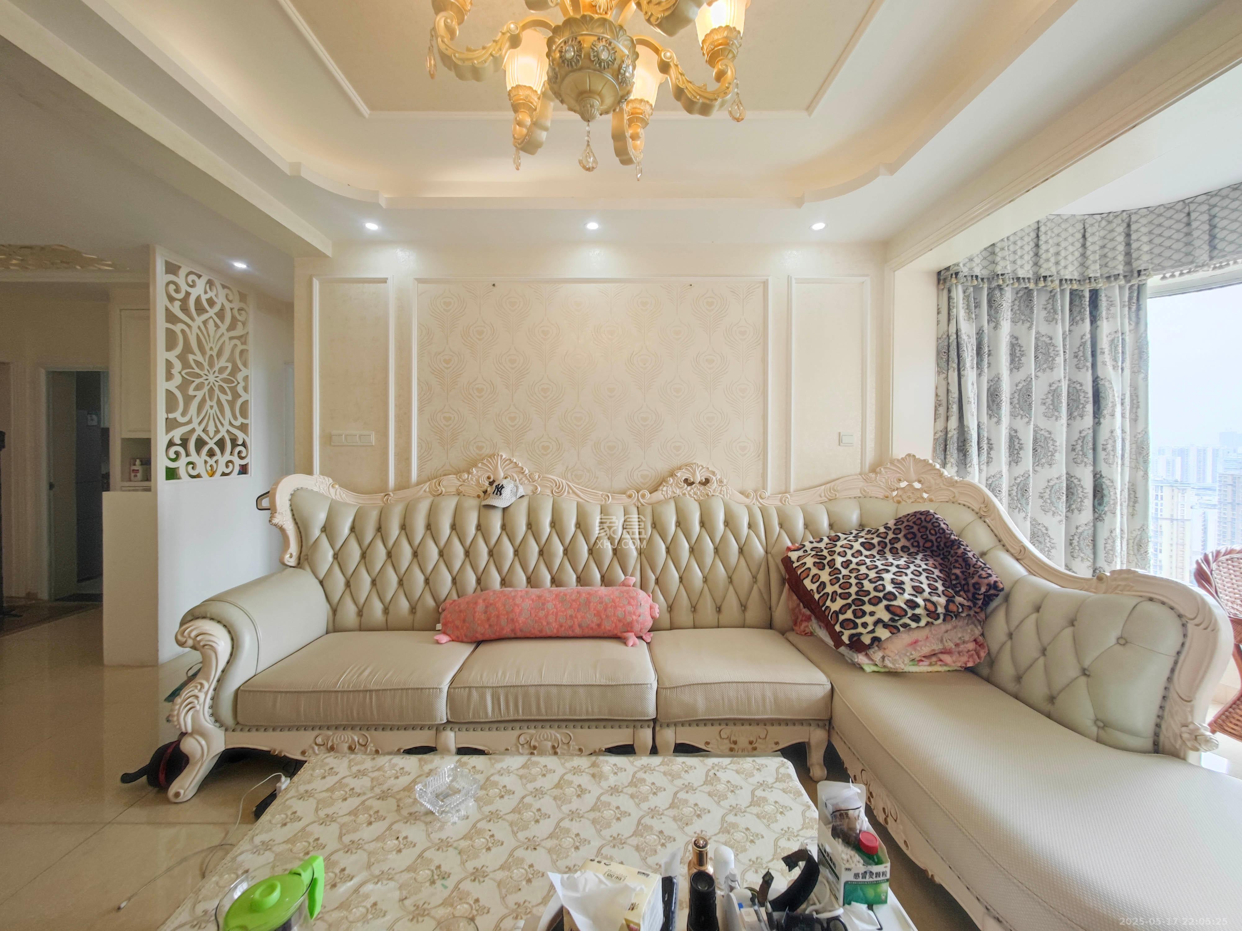 五矿万境水岸二期(五矿万境水岸和苑) 3室2厅1卫 158.0万 五矿万境水岸二期(五矿万境水岸和苑) 3室2厅1卫 158.0万客厅