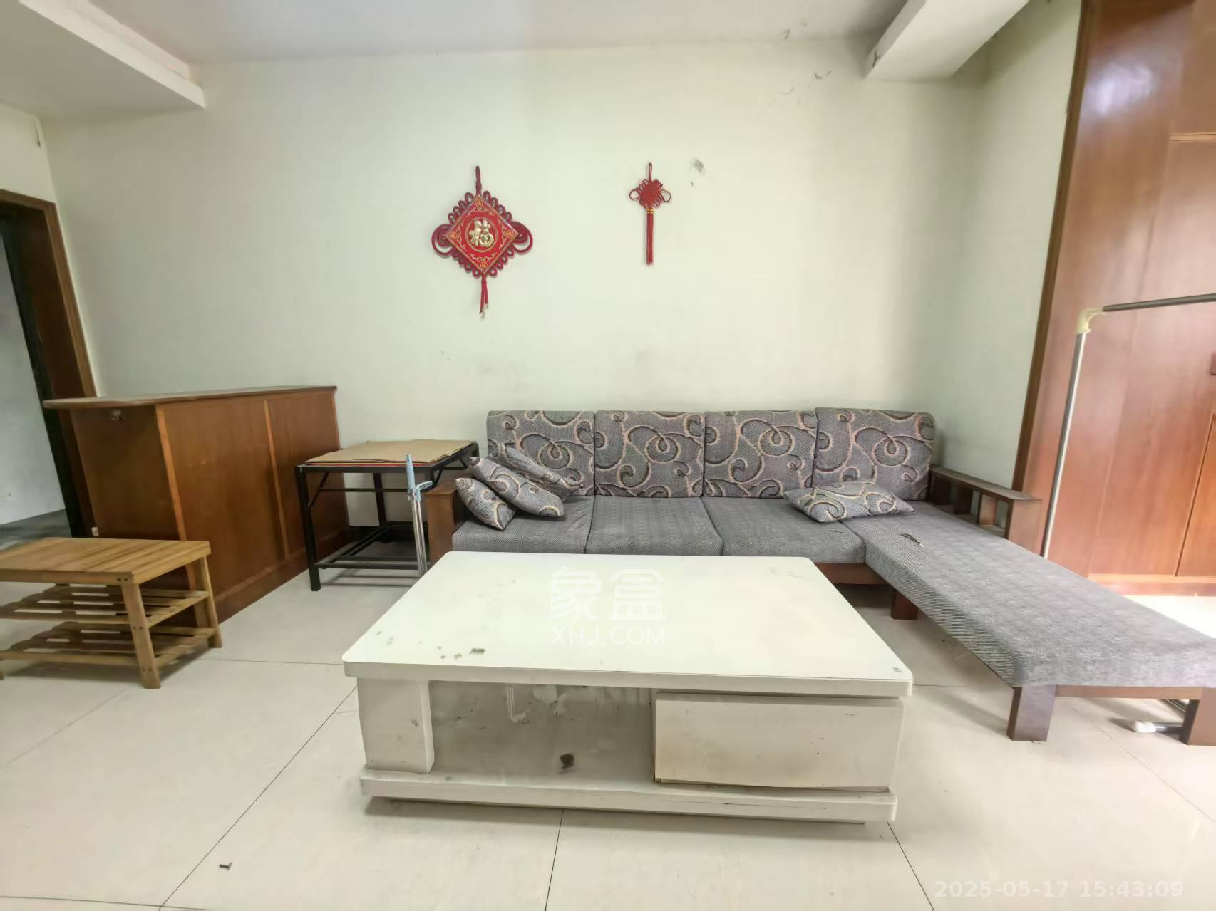 好家园  2室1厅1卫   1800.00元/月室内图