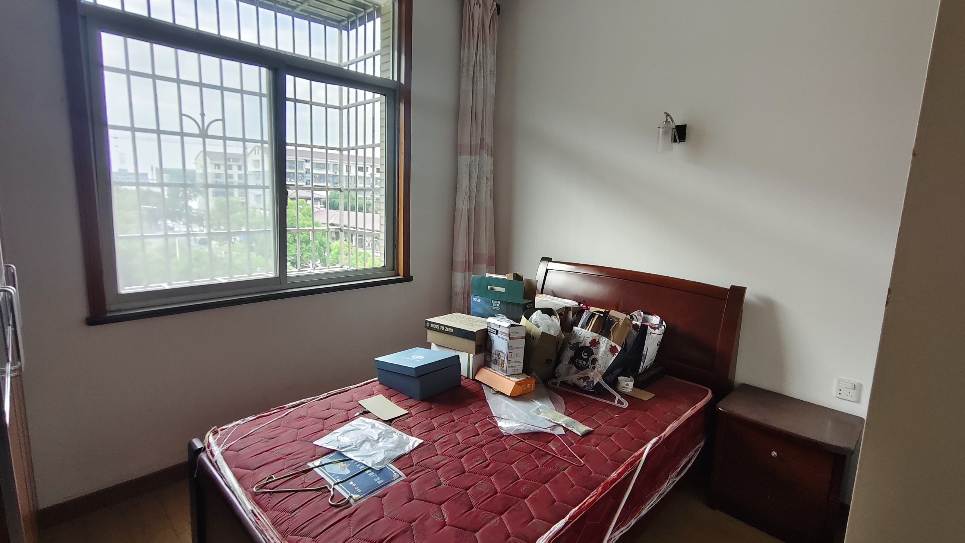 马良小区  3室2厅2卫   1000.00元/月室内图
