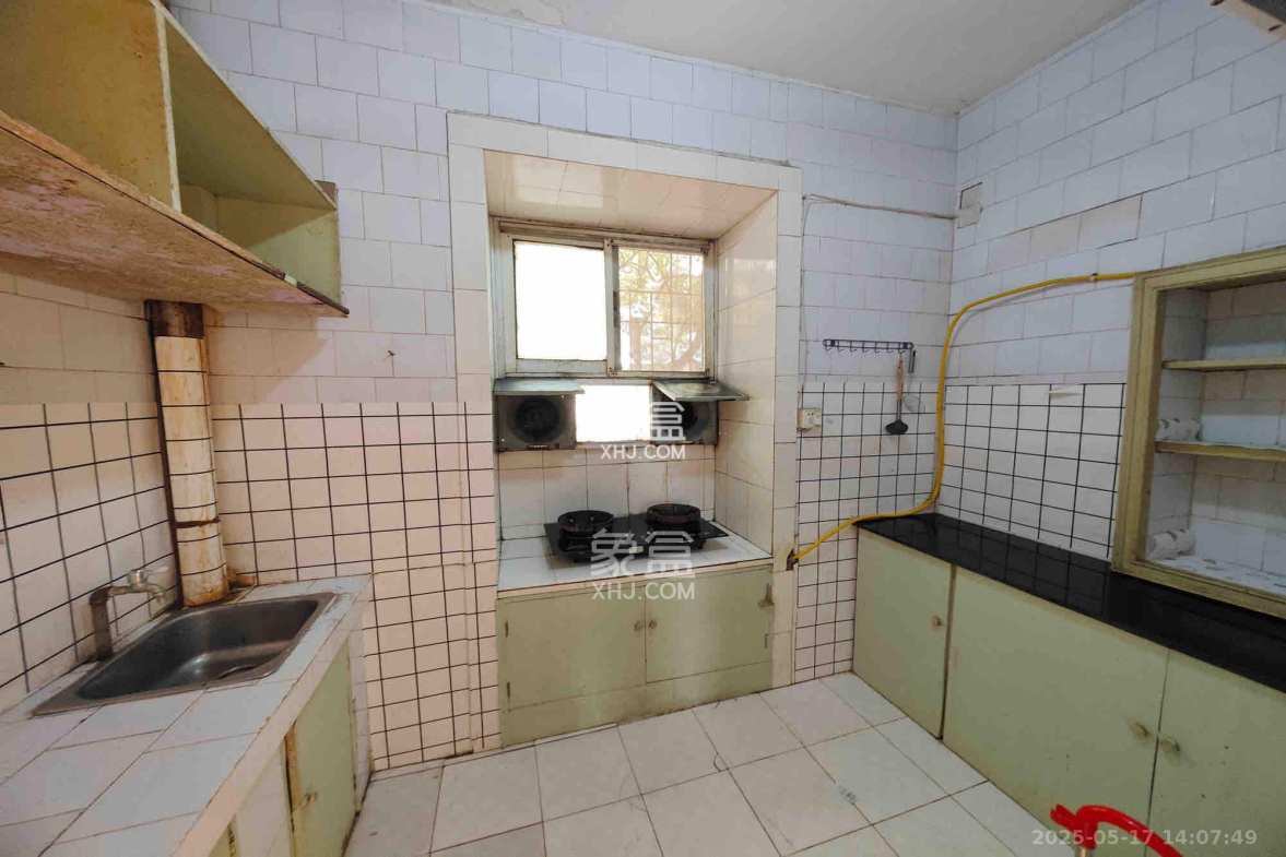 妹子山社区(曙光社区) 3室2厅1卫 1600.0元/月 妹子山社区(曙光社区) 3室2厅1卫 1600.0元/月室内图