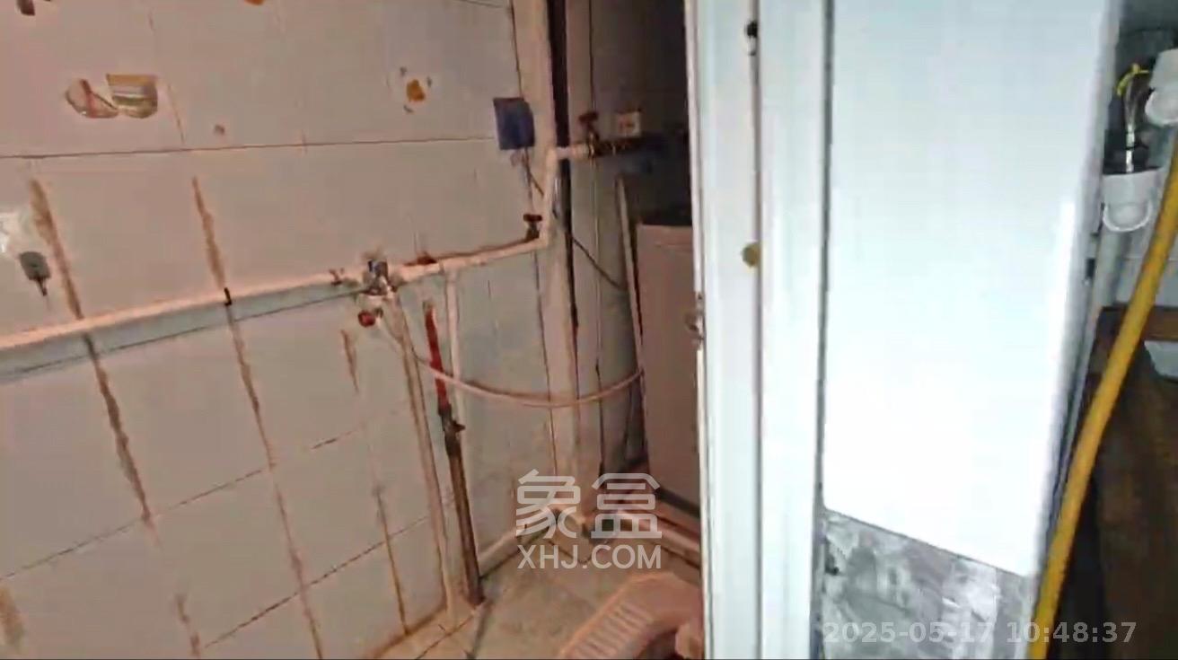 红旗社区  2室1厅1卫   1400.00元/月室内图