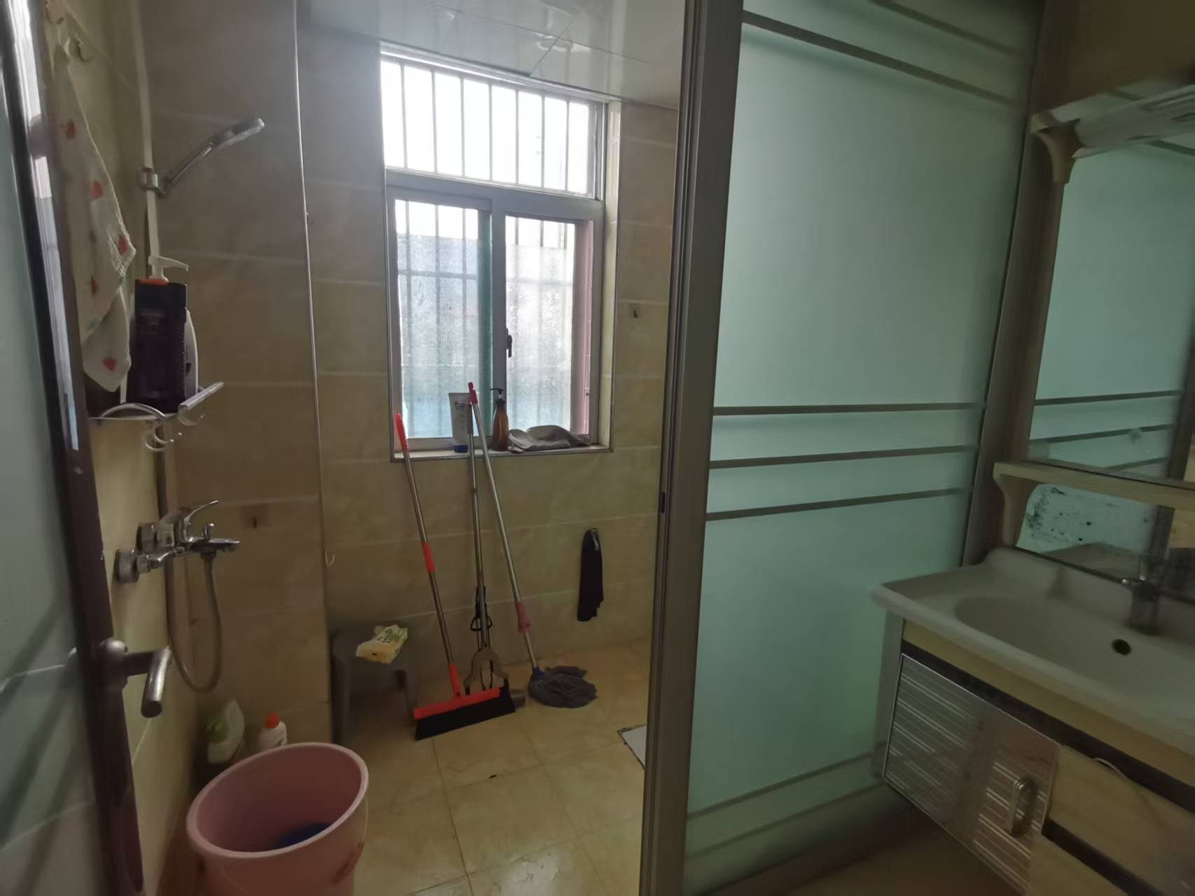 景秀东岸 3室2厅1卫 1500.0元/月 景秀东岸 3室2厅1卫 1500.0元/月室内图