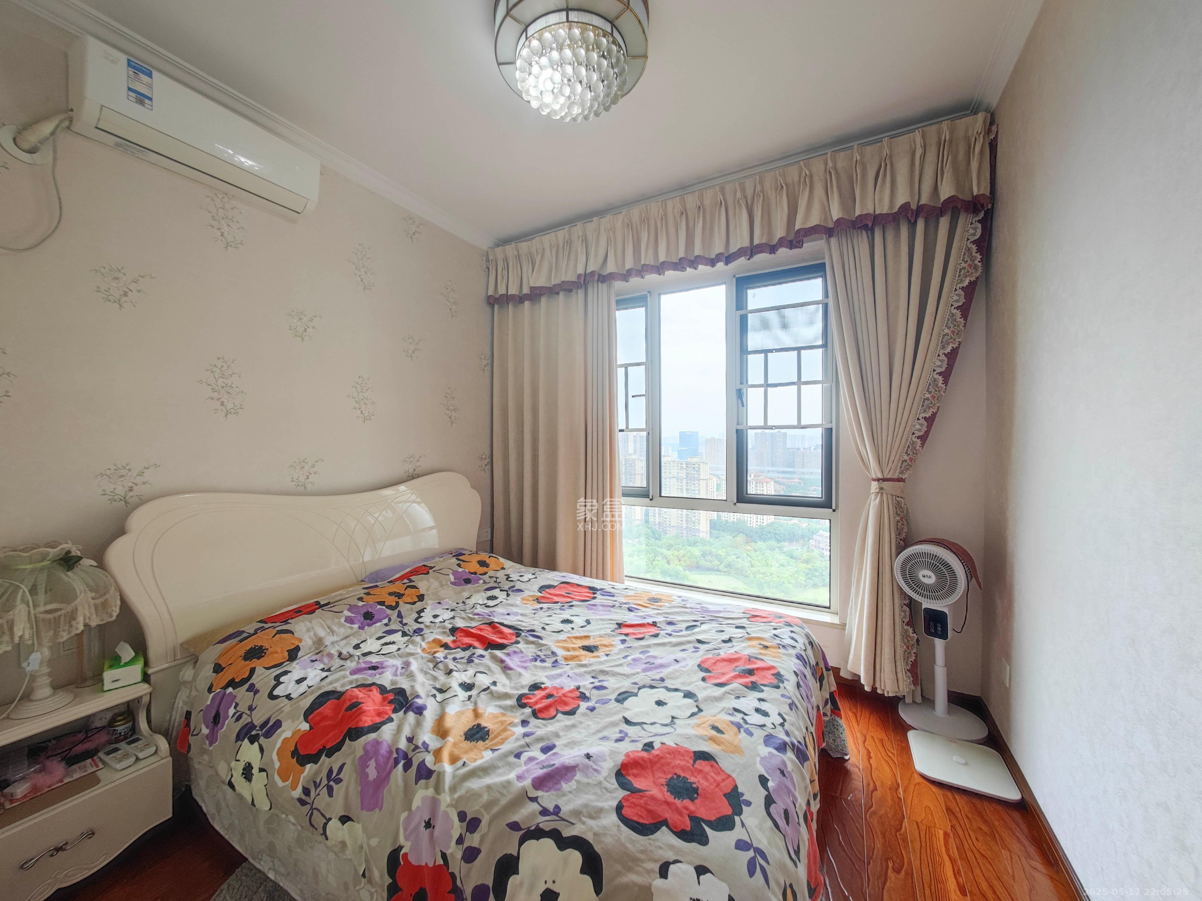 五矿万境水岸二期（五矿万境水岸和苑）  3室2厅1卫    158.0万卧室