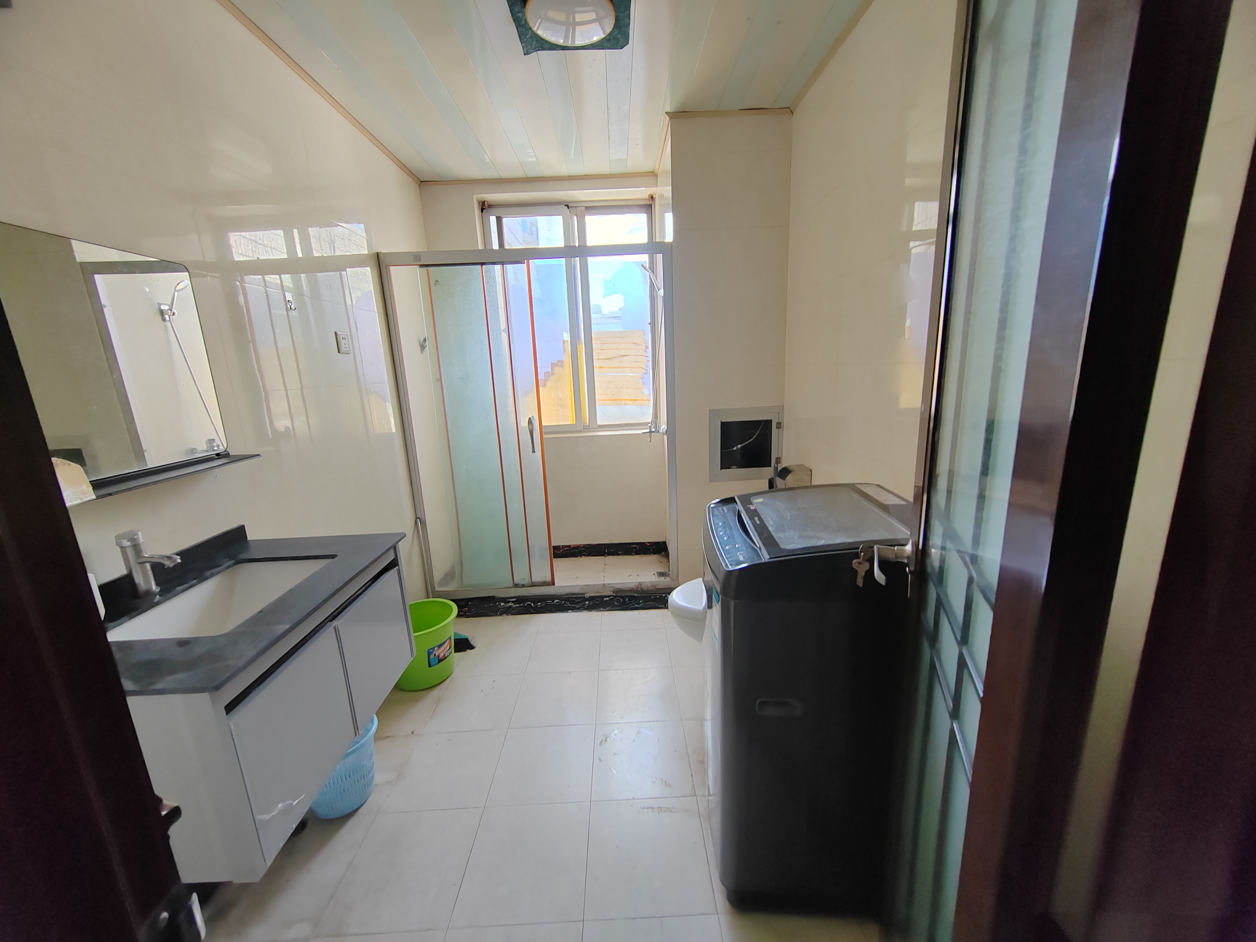 城中城 3室2厅2卫 3100.0元/月 城中城 3室2厅2卫 3100.0元/月室内图