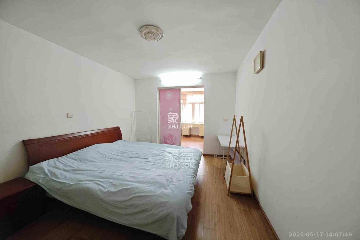 妹子山社区(曙光社区) 3室2厅1卫 1600.0元/月 妹子山社区(曙光社区) 3室2厅1卫 1600.0元/月室内图