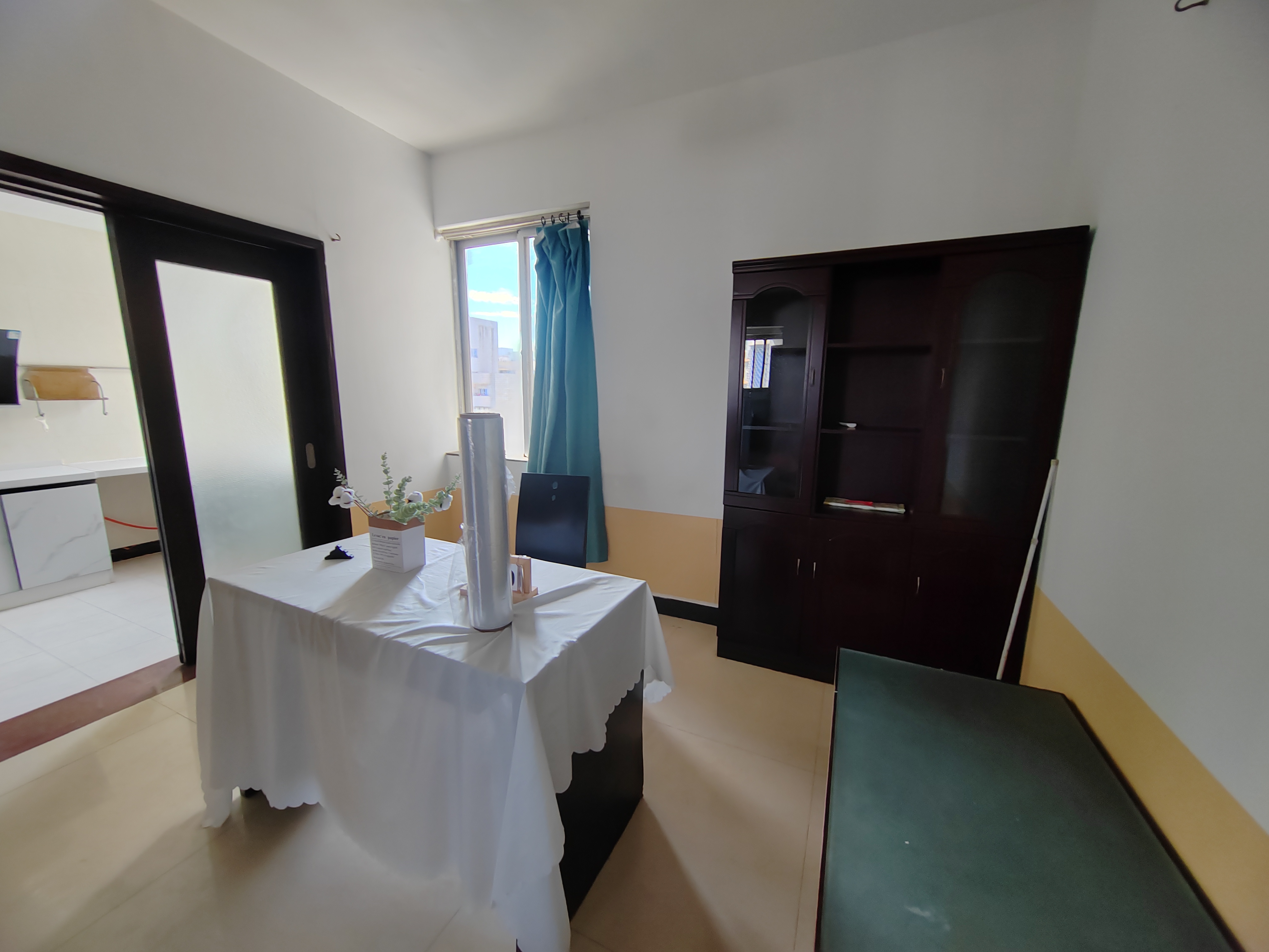 城中城 3室2厅2卫 3100.0元/月 城中城 3室2厅2卫 3100.0元/月室内图