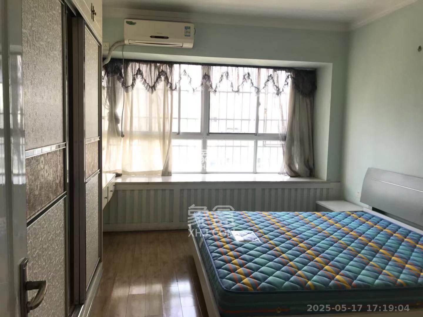 嘉盛华庭(一期、二期、三期) 2室1厅1卫 2300.0元/月 嘉盛华庭(一期、二期、三期) 2室1厅1卫 2300.0元/月室内图