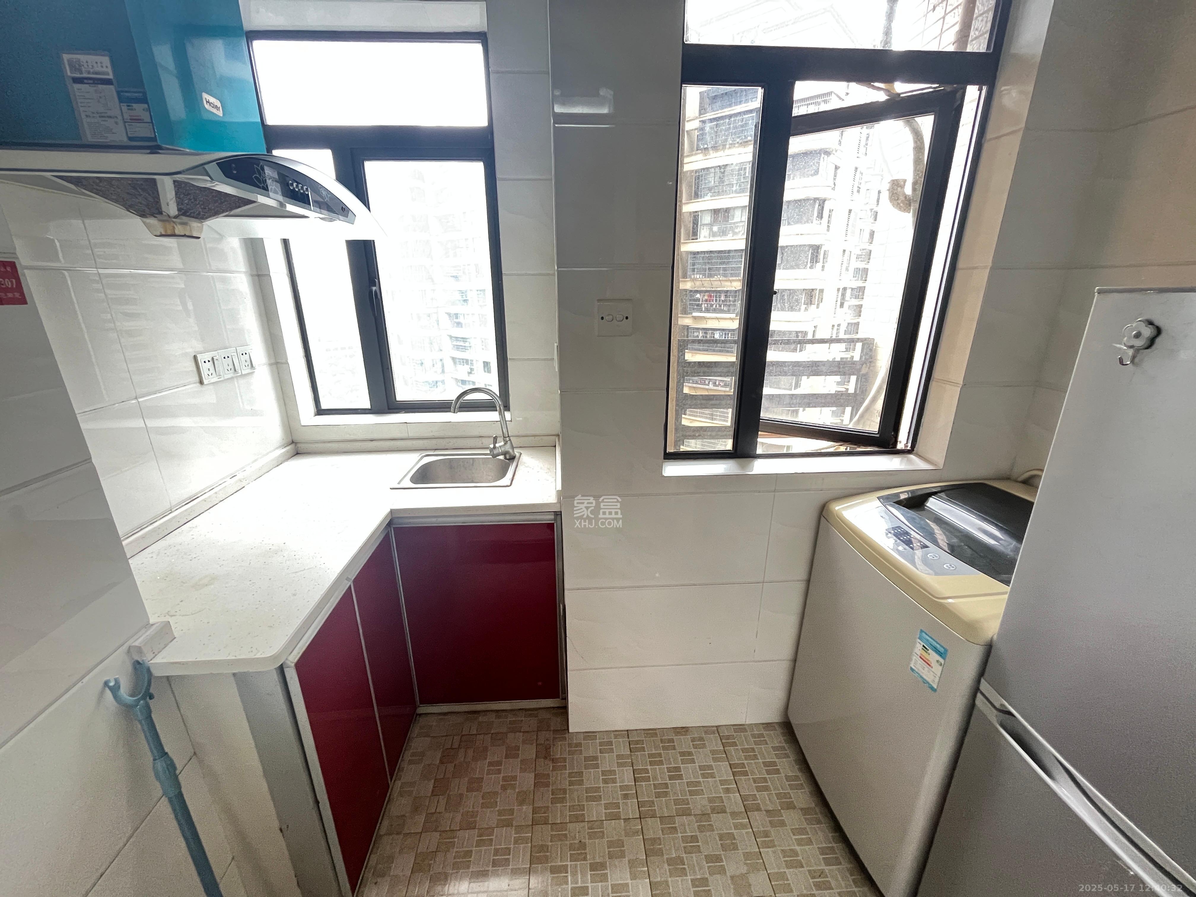 保利麓谷林语I区  1室1厅1卫   1450.00元/月室内图