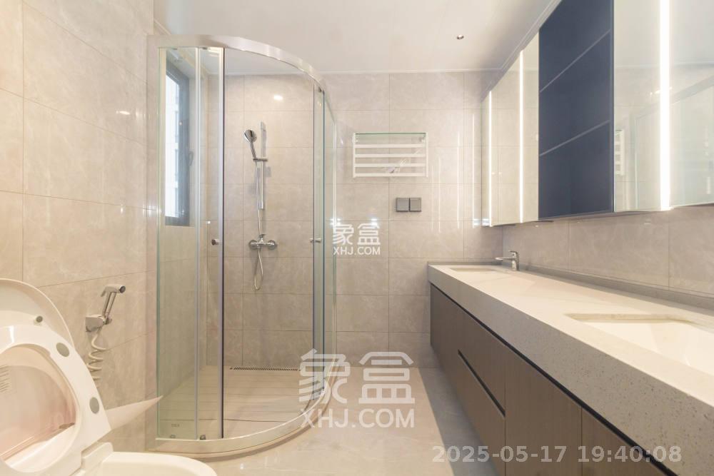 美的云樾  4室2廳2衛(wèi)   5500.00元/月