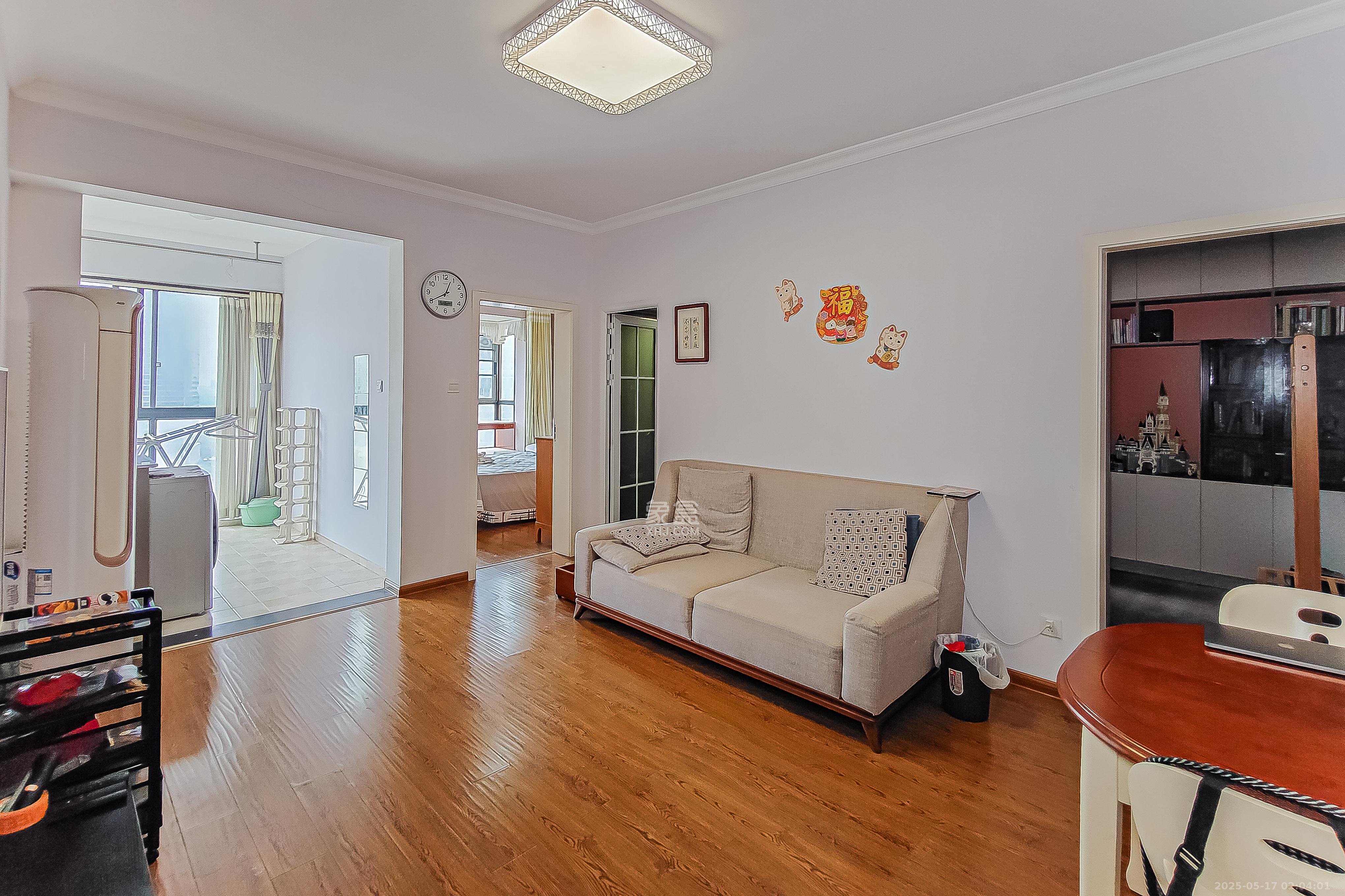 星城书香苑(星城书院)  2室2厅1卫    85.0万 星城书香苑(星城书院)  2室2厅1卫    85.0万客厅