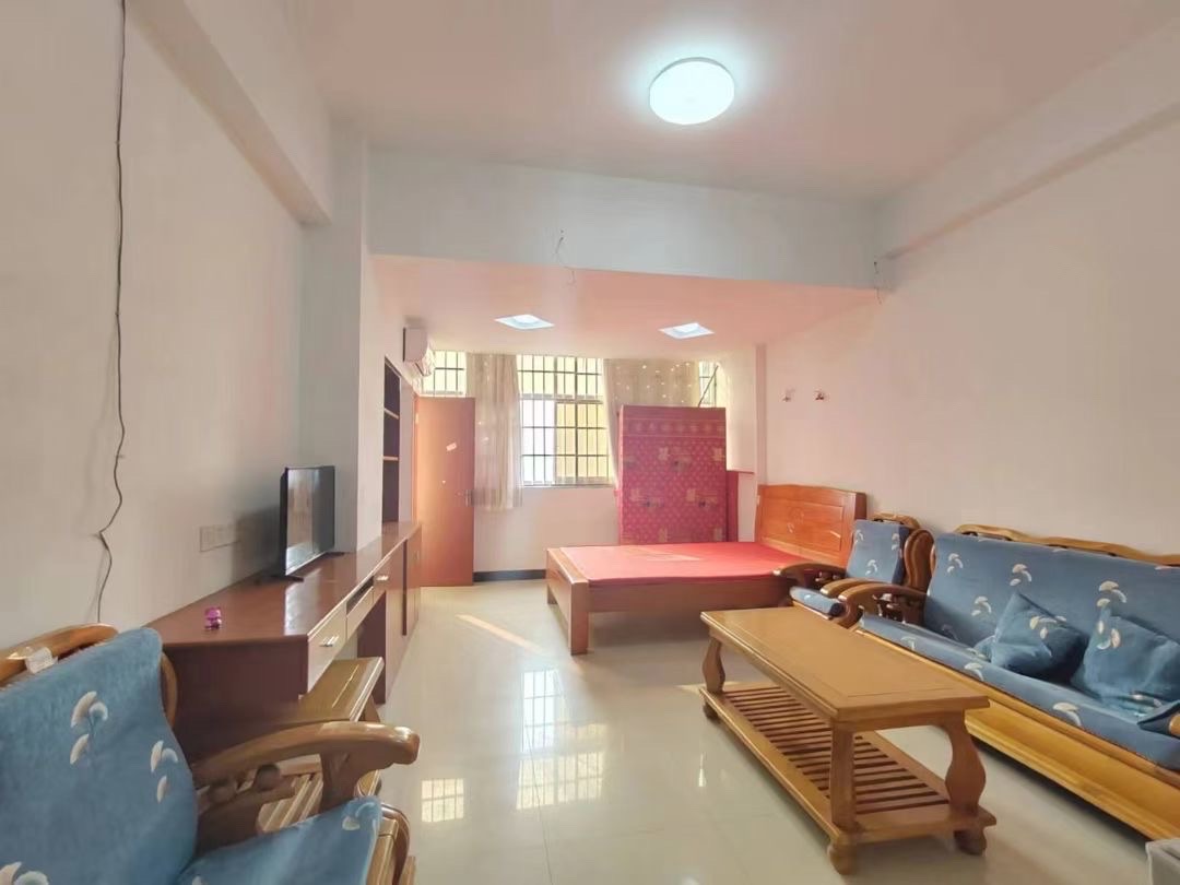 鹏泰国际  1室1厅1卫    700.0元/月 鹏泰国际  1室1厅1卫    700.0元/月室内图