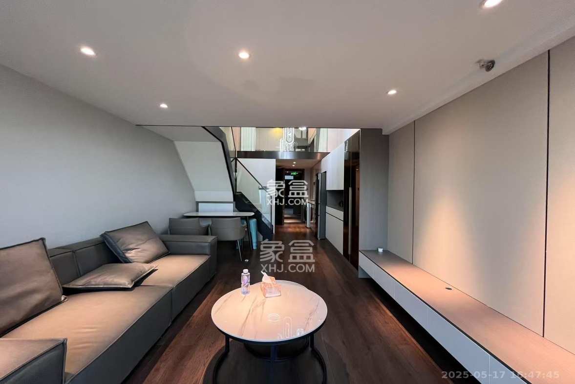 达美寰宇中心 2室1厅1卫 3500.0元/月 达美寰宇中心 2室1厅1卫 3500.0元/月室内图