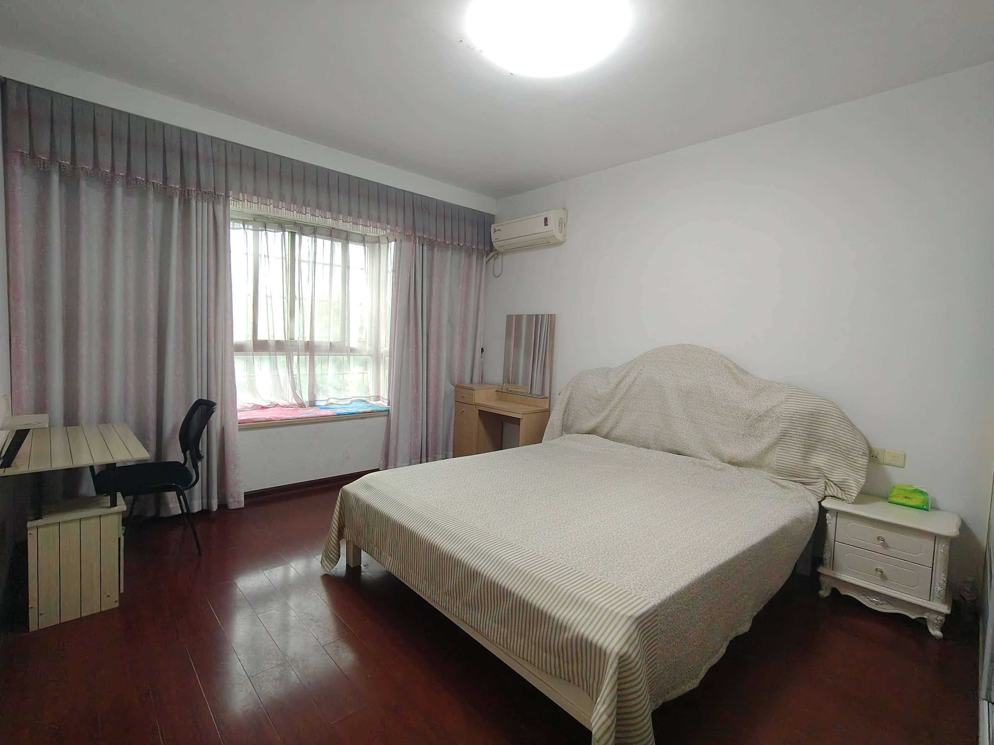 蒸湘世纪城 4室2厅2卫 1900.0元/月 蒸湘世纪城 4室2厅2卫 1900.0元/月室内图