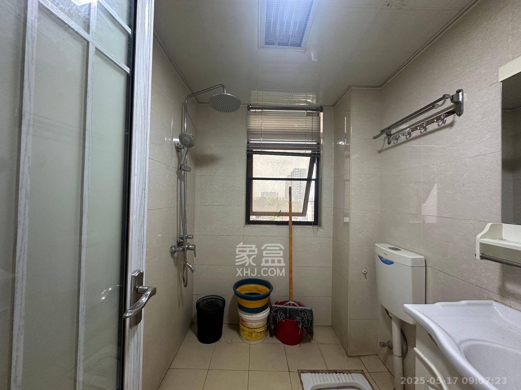 奥林匹克花园贡院三期 2室1厅1卫 2100.0元/月 奥林匹克花园贡院三期 2室1厅1卫 2100.0元/月室内图