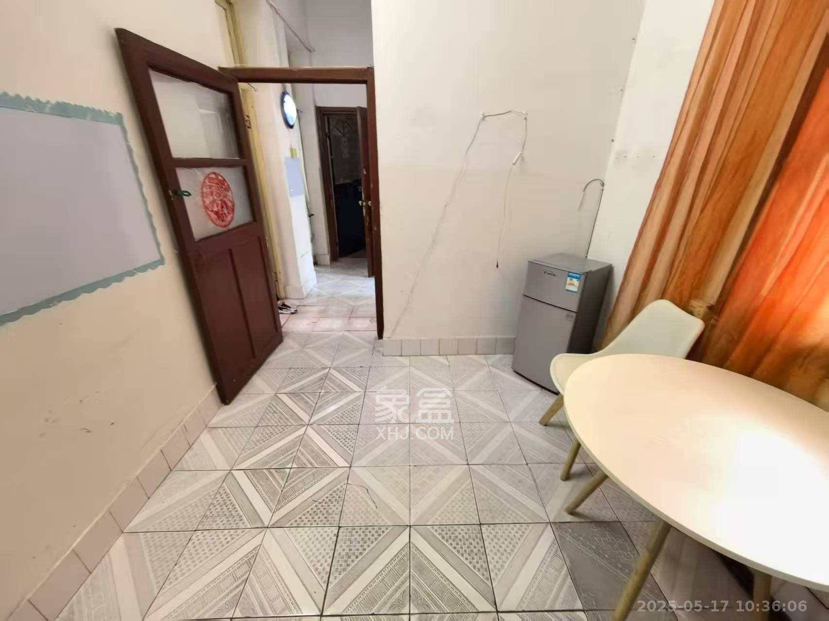 马王堆疗养院单位房 3室2厅1卫 1600.0元/月 马王堆疗养院单位房 3室2厅1卫 1600.0元/月室内图