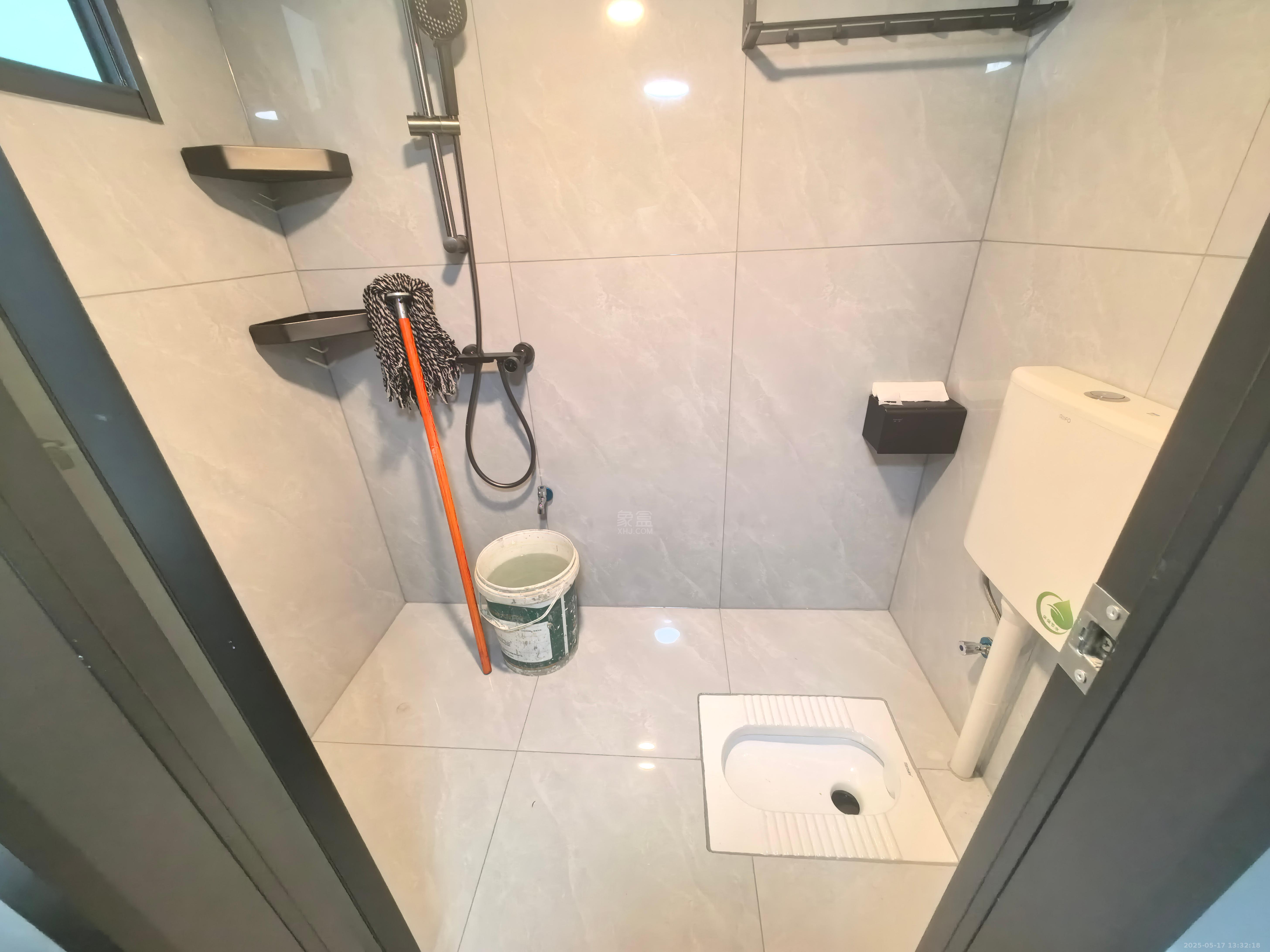 亿都晴天里 2室2厅1卫 1500.0元/月 亿都晴天里 2室2厅1卫 1500.0元/月室内图