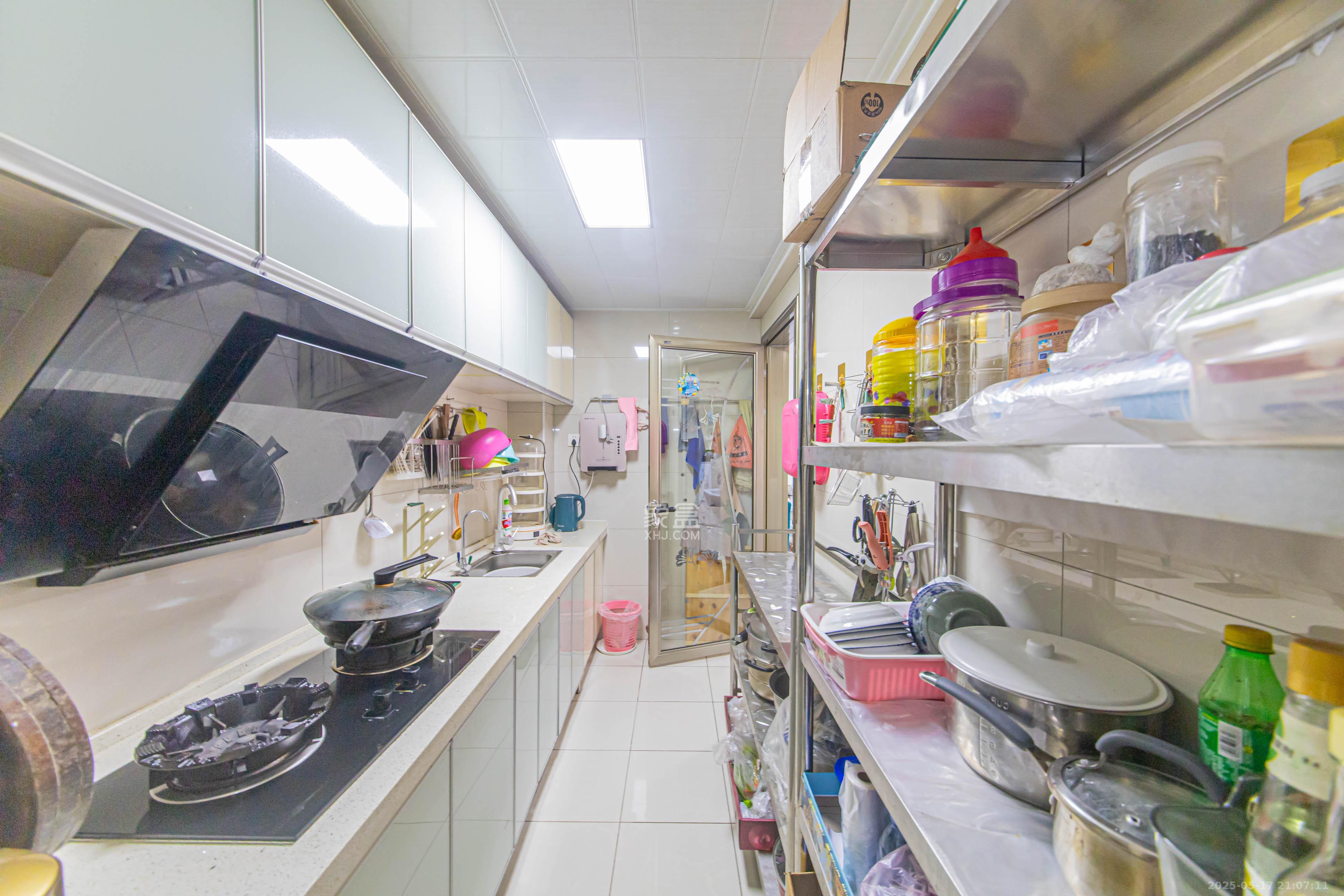 中建芙蓉嘉苑  2室2厅1卫    80.0万 中建芙蓉嘉苑  2室2厅1卫    80.0万厨房