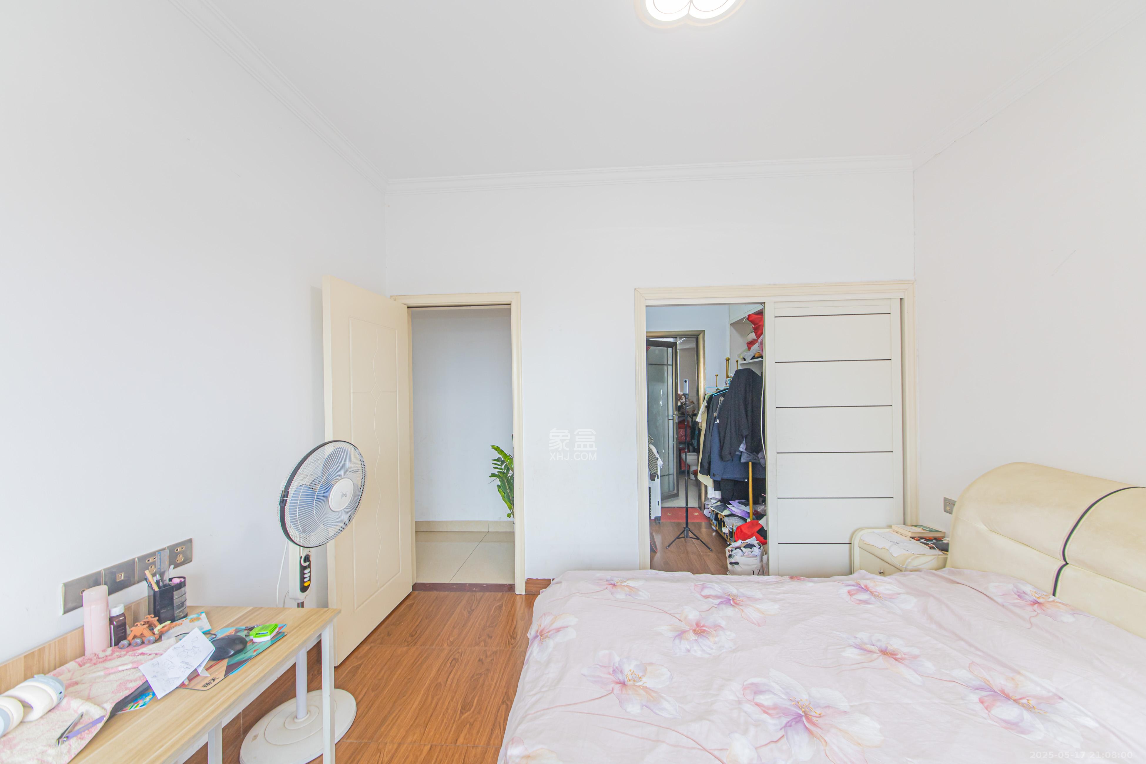 中建芙蓉嘉苑 3室2厅2卫 100.0万 中建芙蓉嘉苑 3室2厅2卫 100.0万卧室