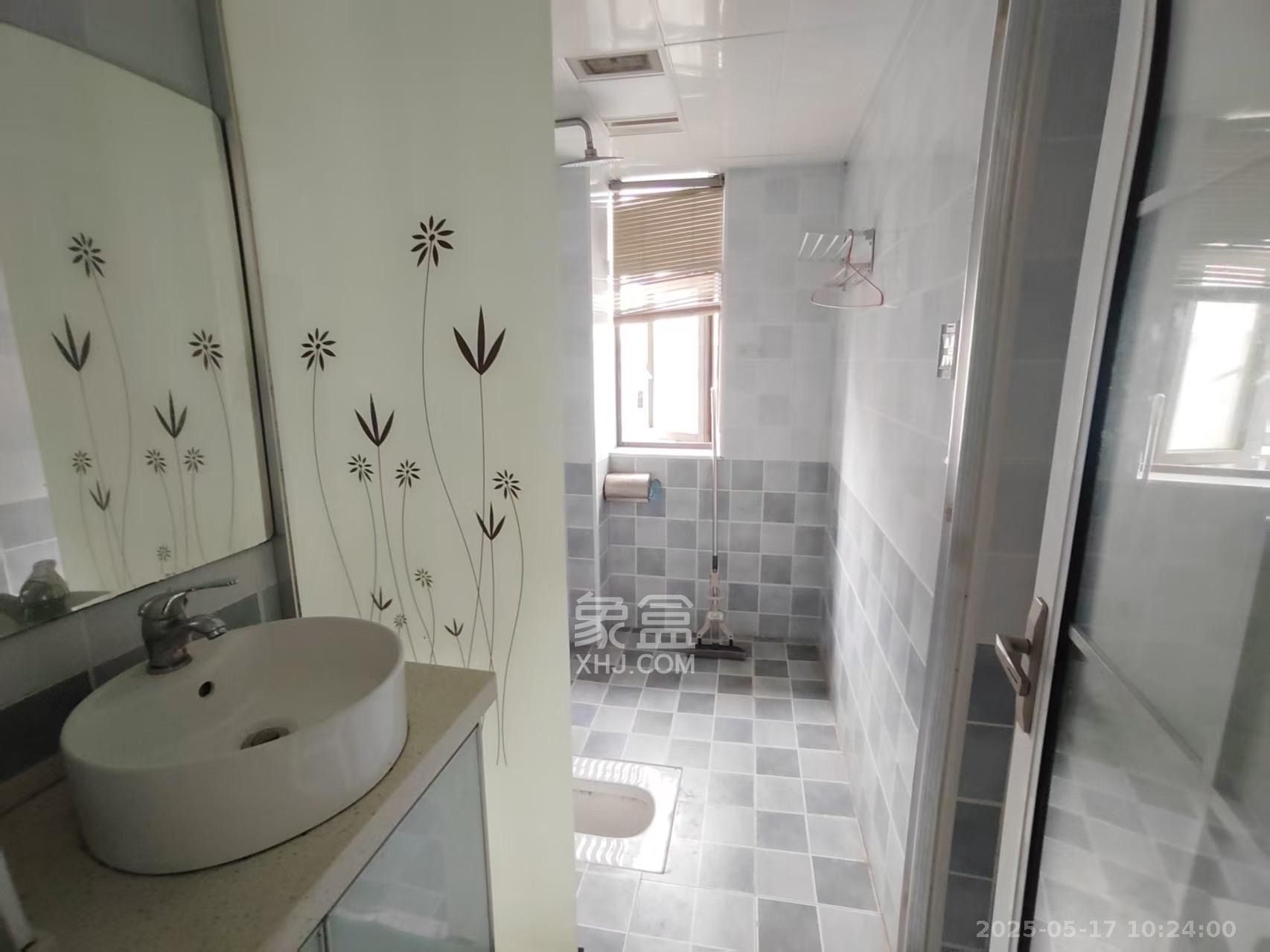 嘉宇盛世华章 3室2厅2卫 2600.0元/月 嘉宇盛世华章 3室2厅2卫 2600.0元/月室内图