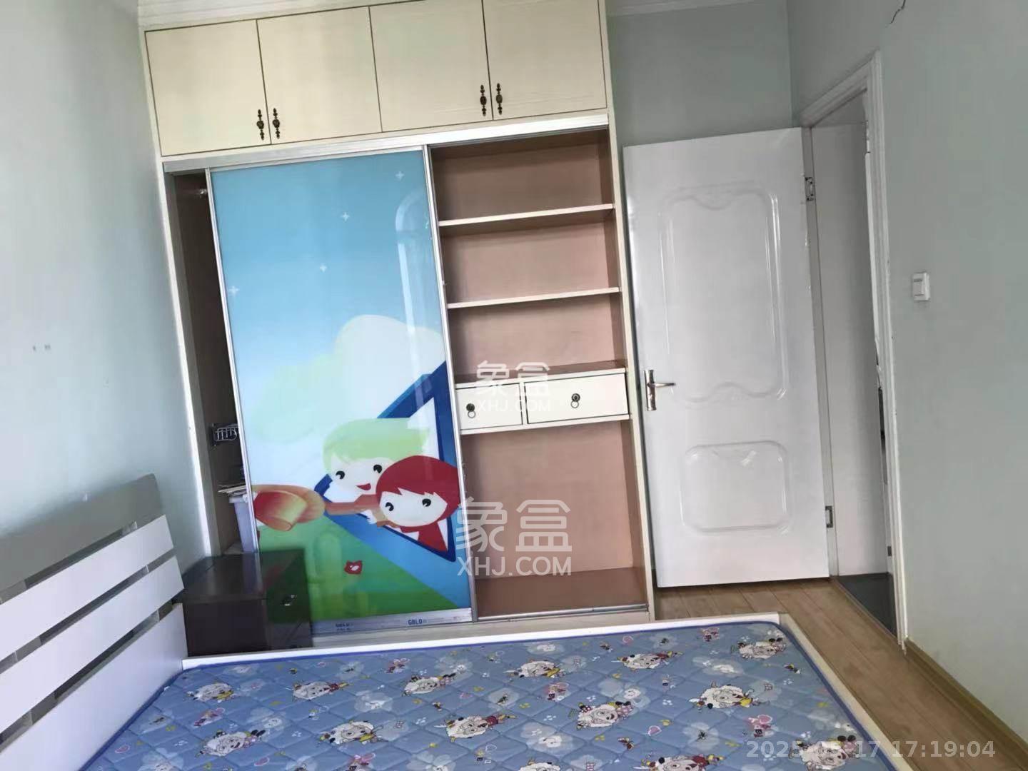 嘉盛华庭（一期、二期、三期）  2室1厅1卫    2400.0元/月室内图