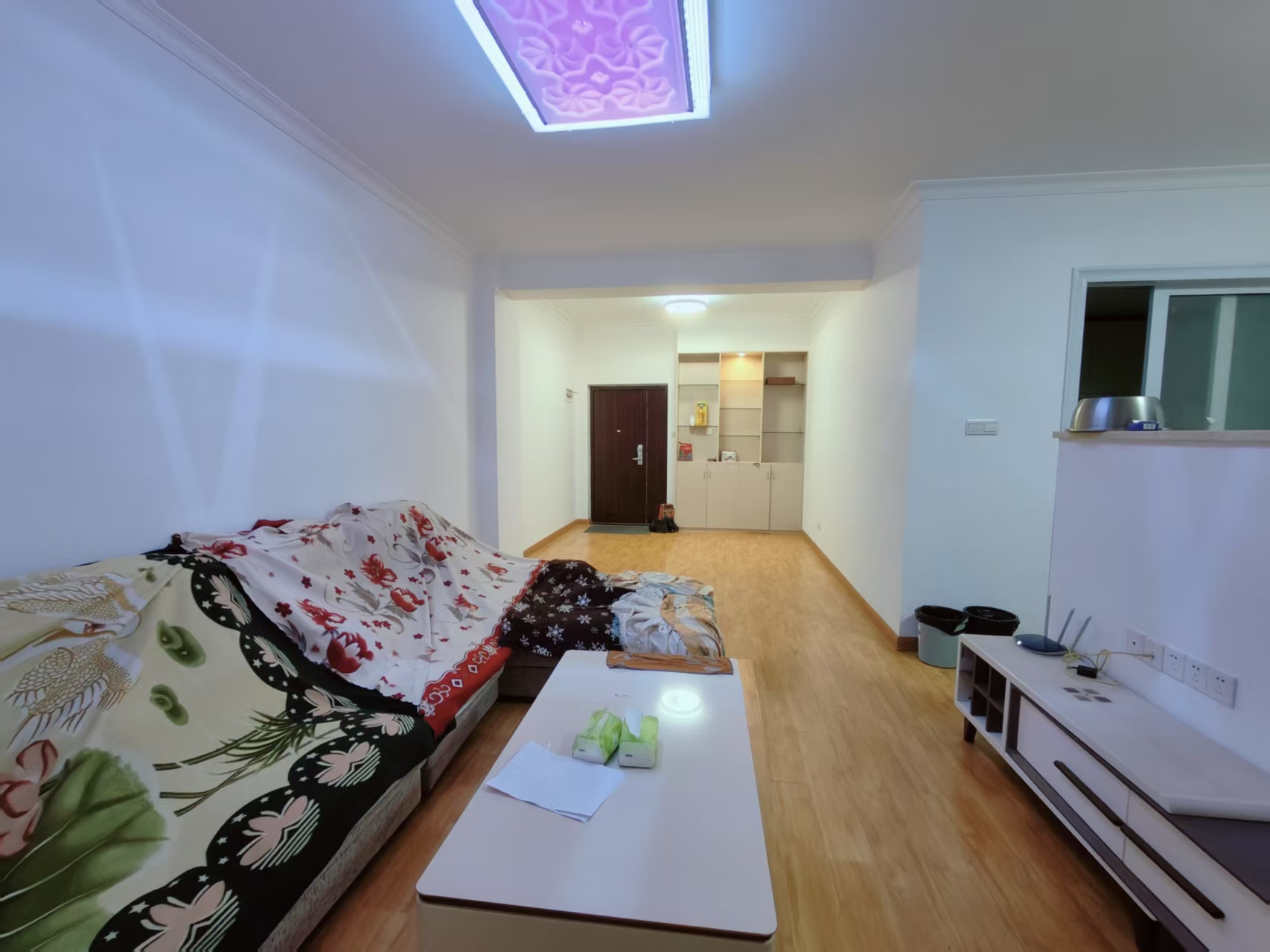 银城壹号 2室2厅1卫 1580.0元/月 银城壹号 2室2厅1卫 1580.0元/月室内图