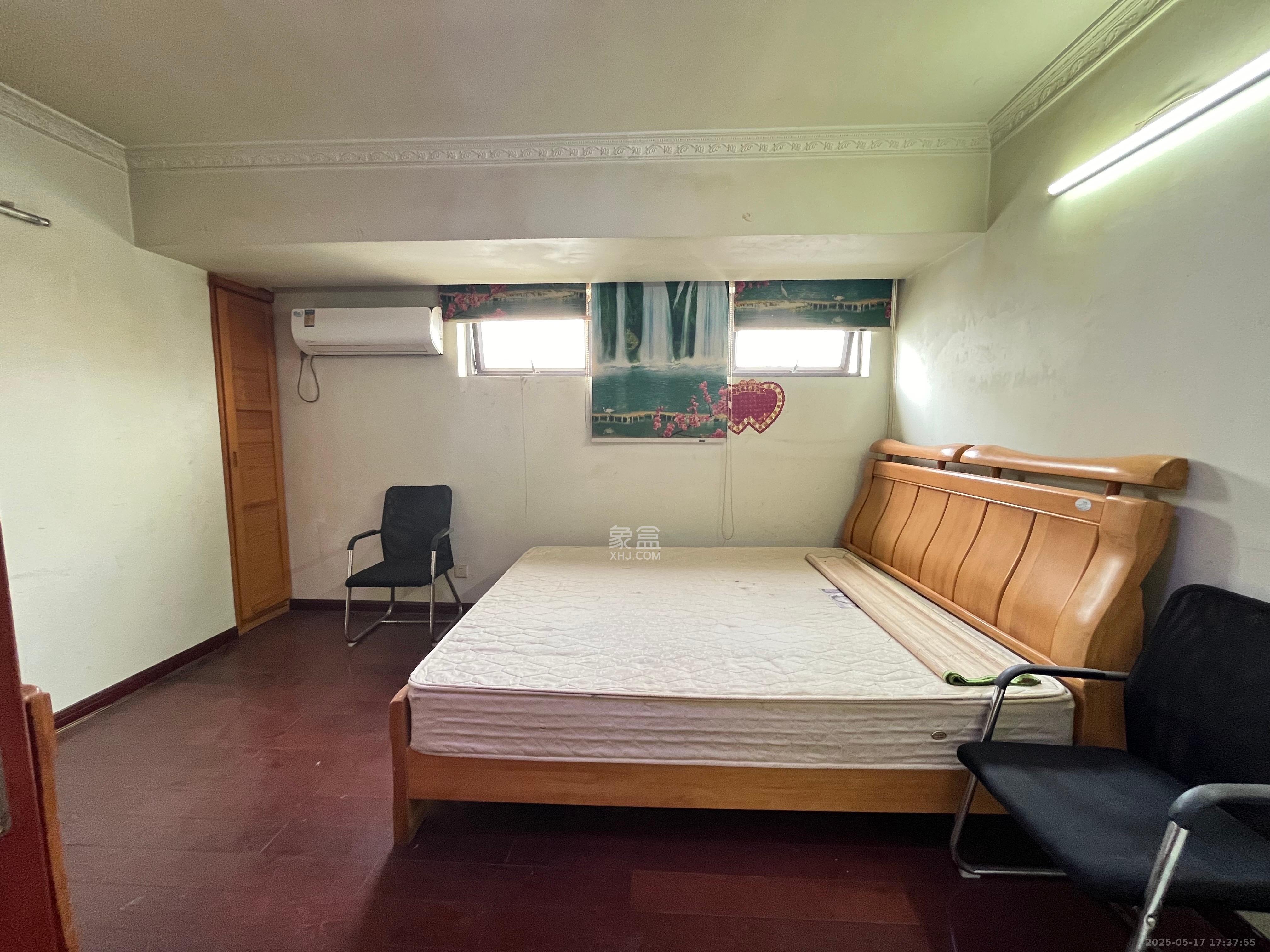 阳光100二期 3室2厅1卫 2480.0元/月 阳光100二期 3室2厅1卫 2480.0元/月室内图