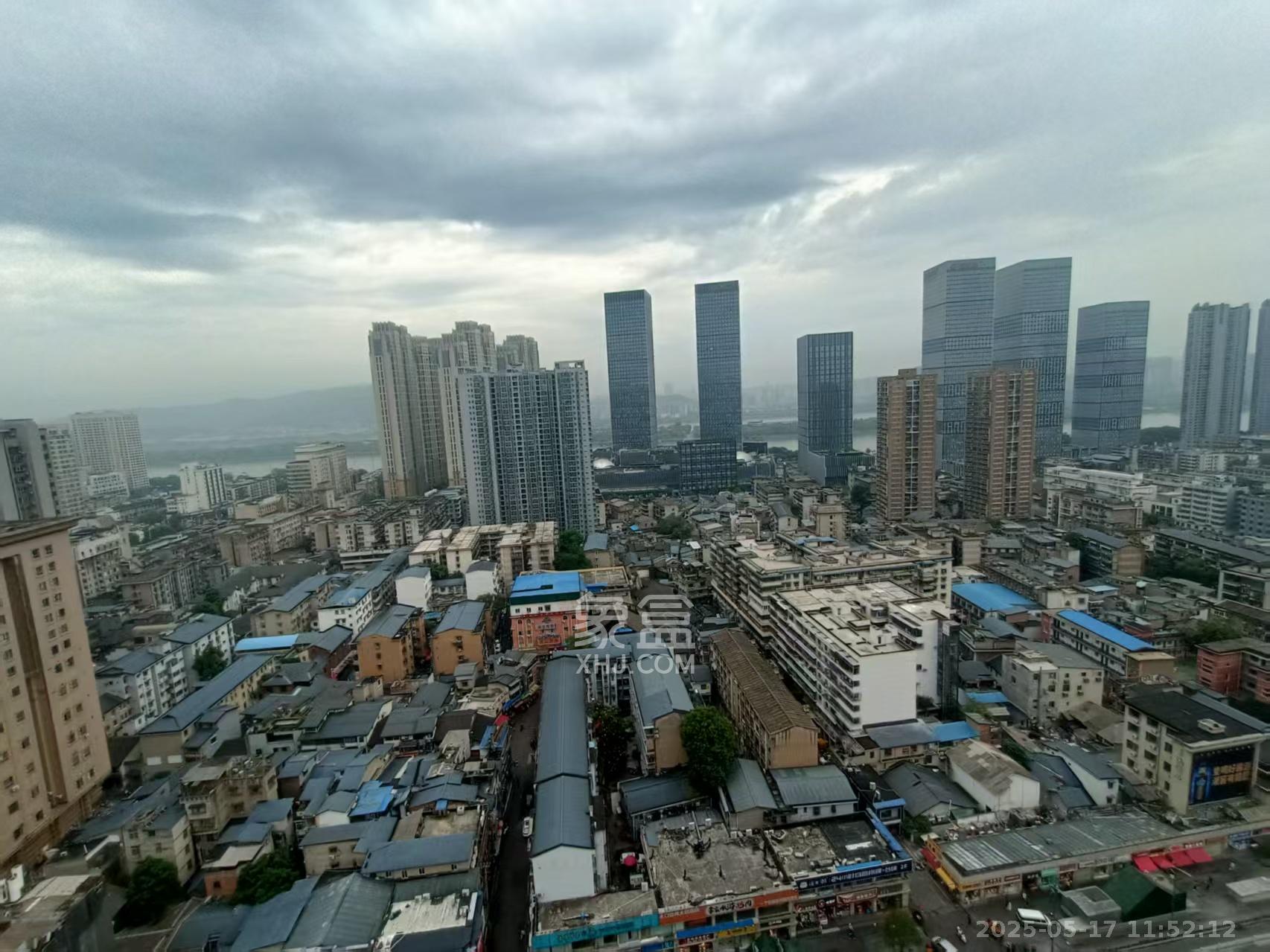 新大新  3室2厅2卫   5000.00元/月室内图1