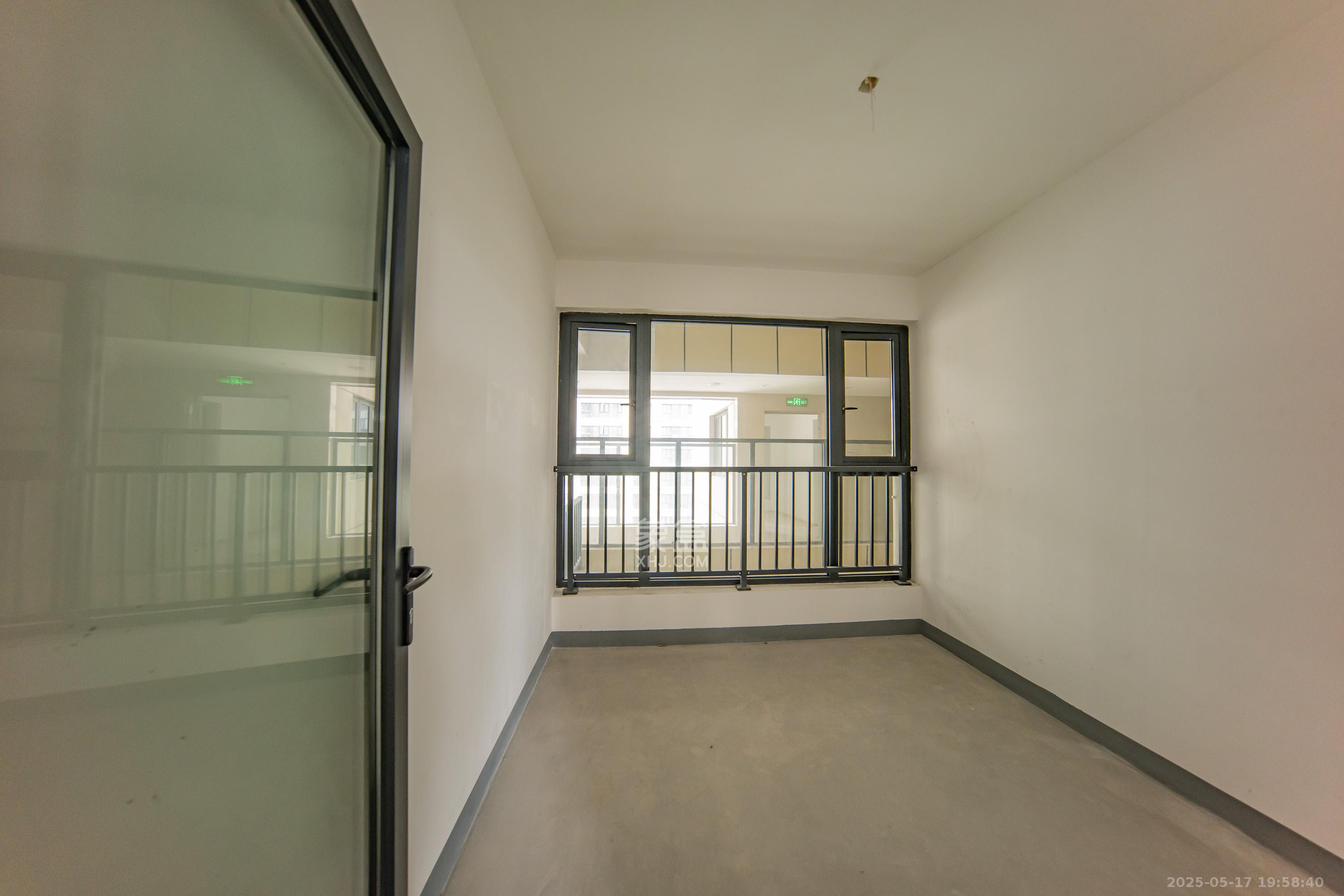 建投象山国际  3室2厅1卫    138.0万卧室