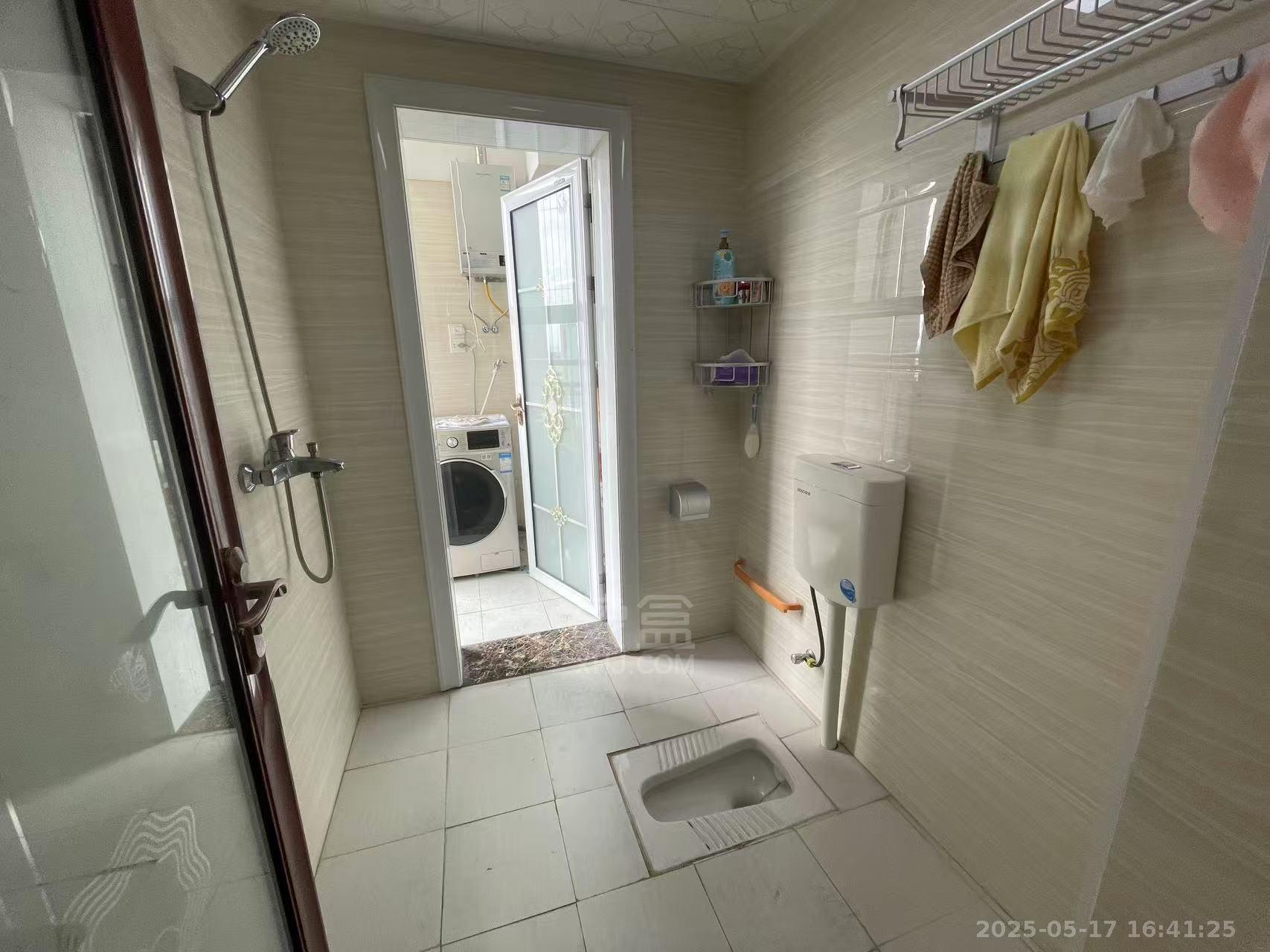 美的城三期 3室2厅2卫 2000.0元/月 美的城三期 3室2厅2卫 2000.0元/月室内图