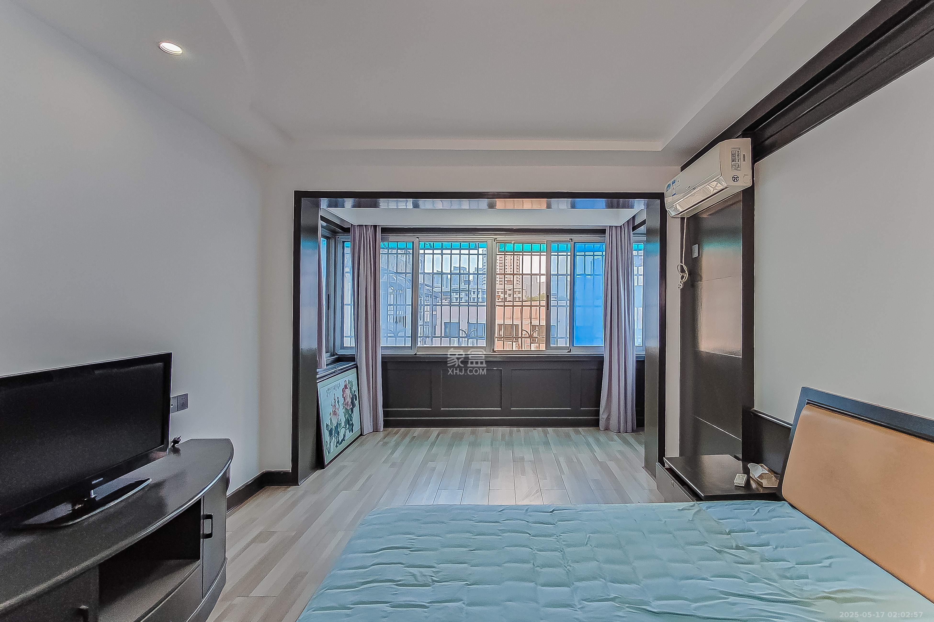 鸿园小区  3室2厅2卫    140.0万 鸿园小区  3室2厅2卫    140.0万卧室