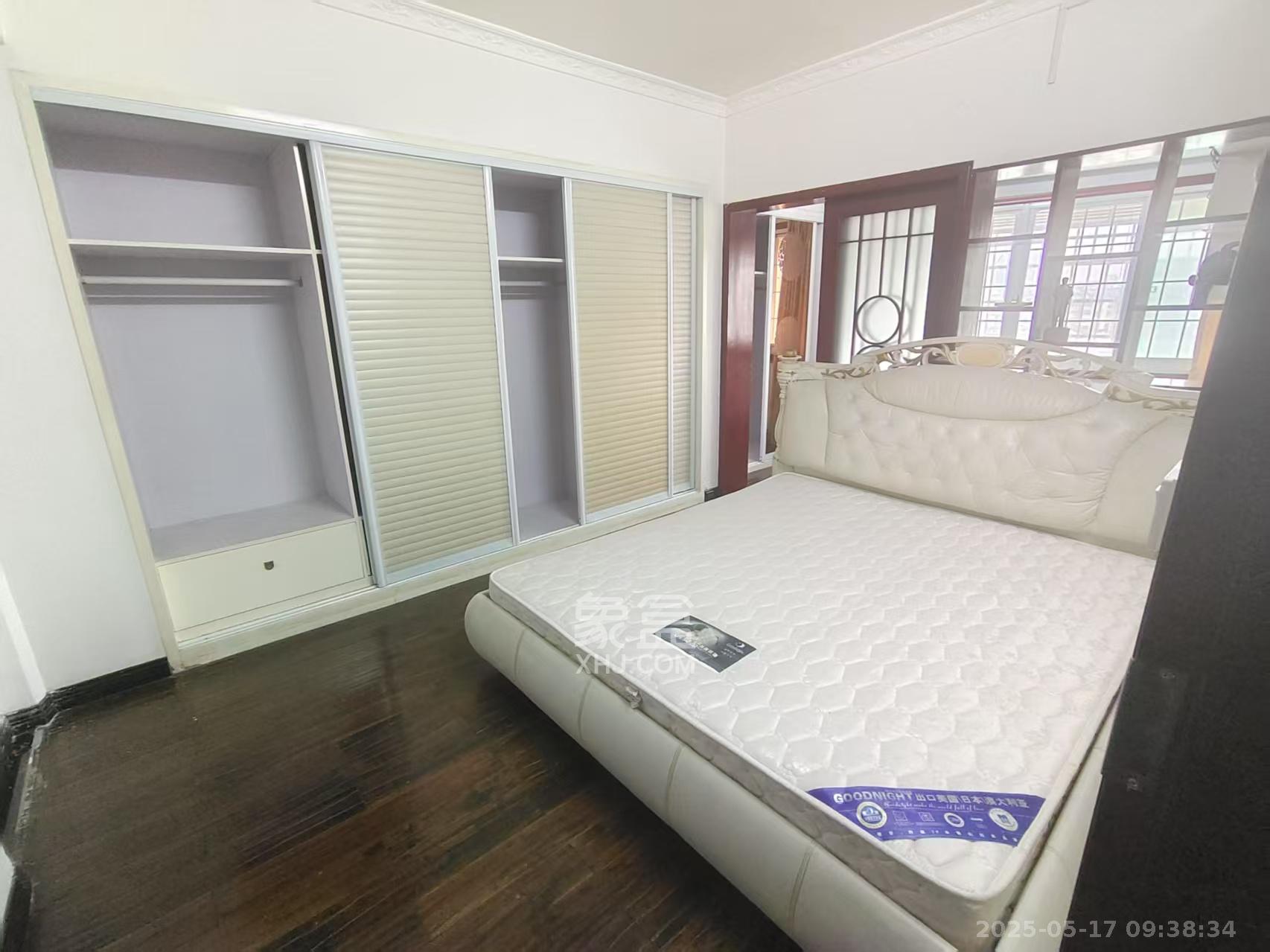 家龙湾小区(人民西路155号) 2室0厅1卫 2600.0元/月 家龙湾小区(人民西路155号) 2室0厅1卫 2600.0元/月室内图