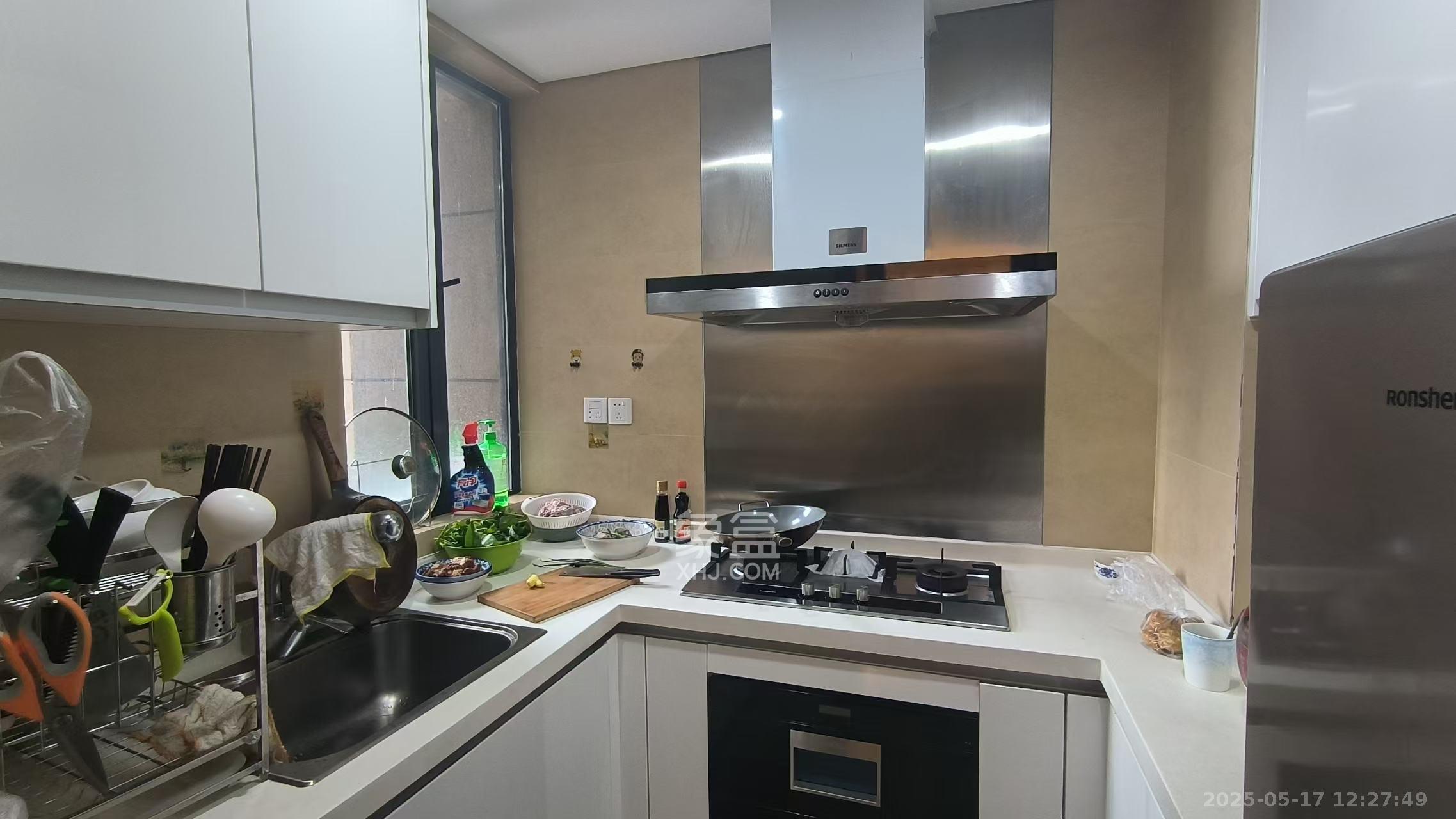 复地崑玉国际一期  2室2厅1卫    3800.0元/月 复地崑玉国际一期  2室2厅1卫    3800.0元/月室内图