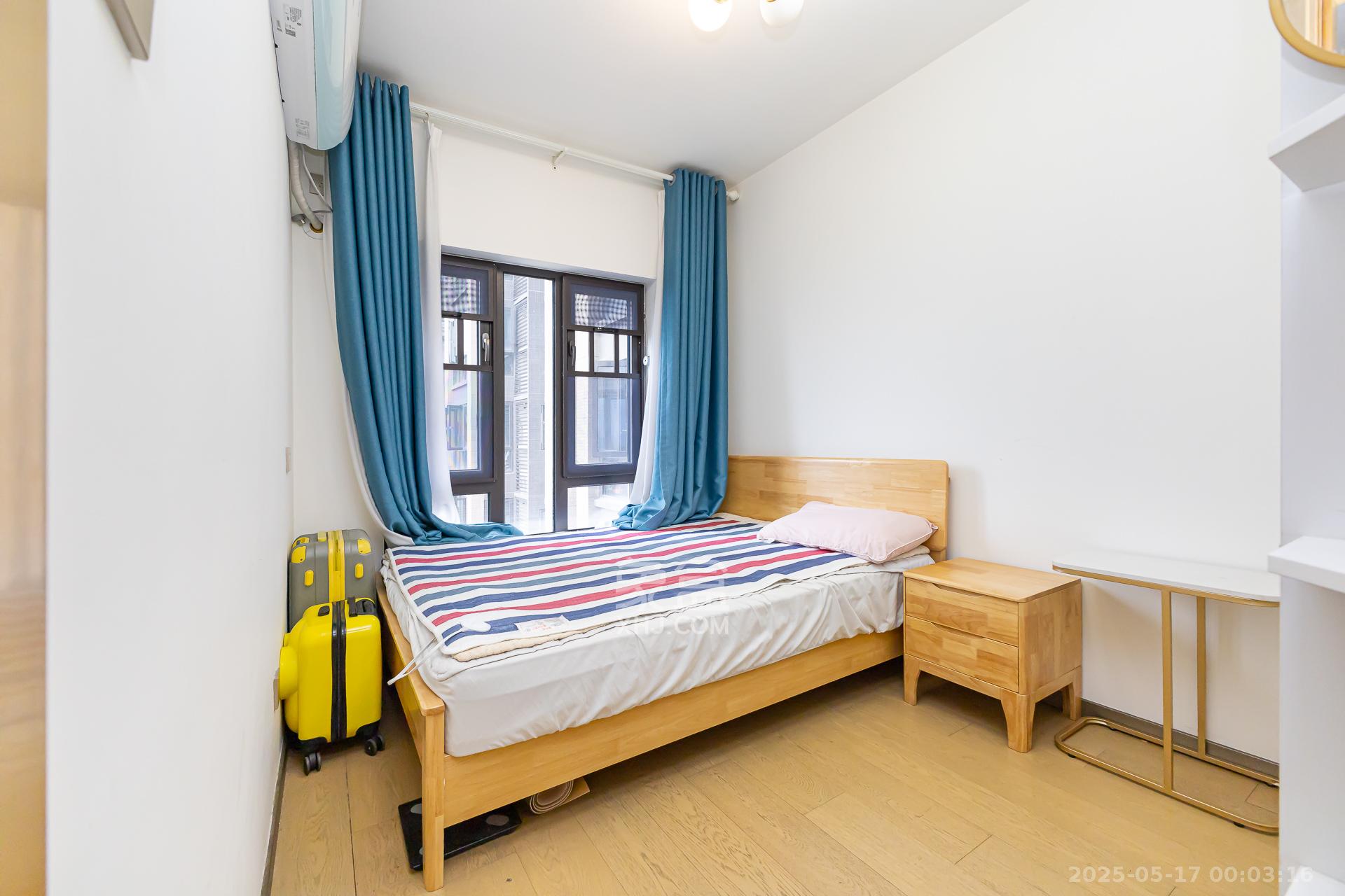 时代倾城四期 3室2厅1卫 78.8万 时代倾城四期 3室2厅1卫 78.8万卧室