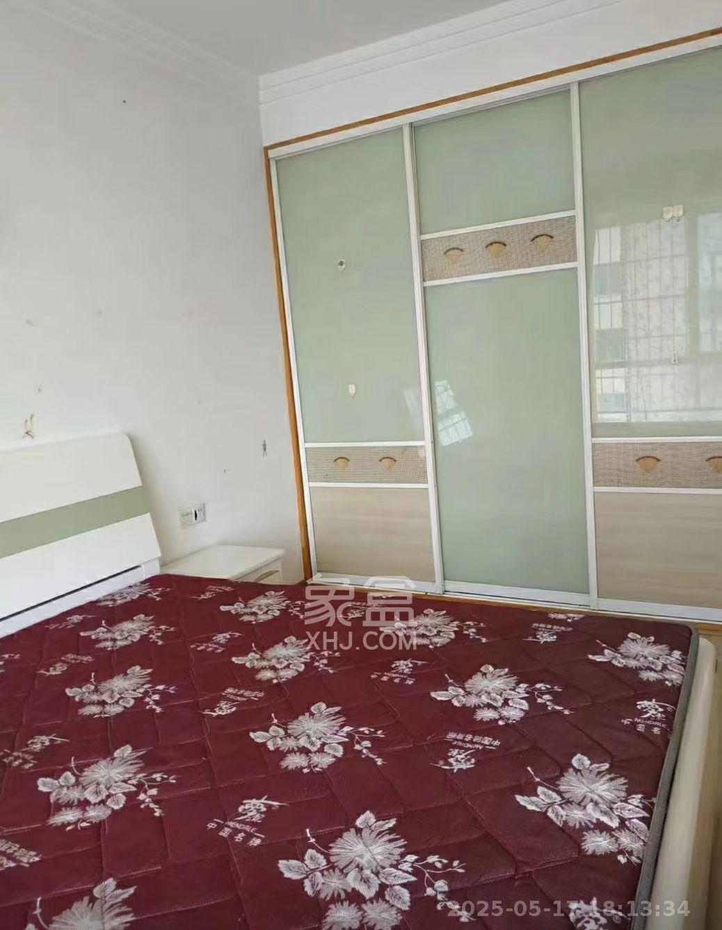 阳光丽景  3室2厅2卫   1800.00元/月室内图
