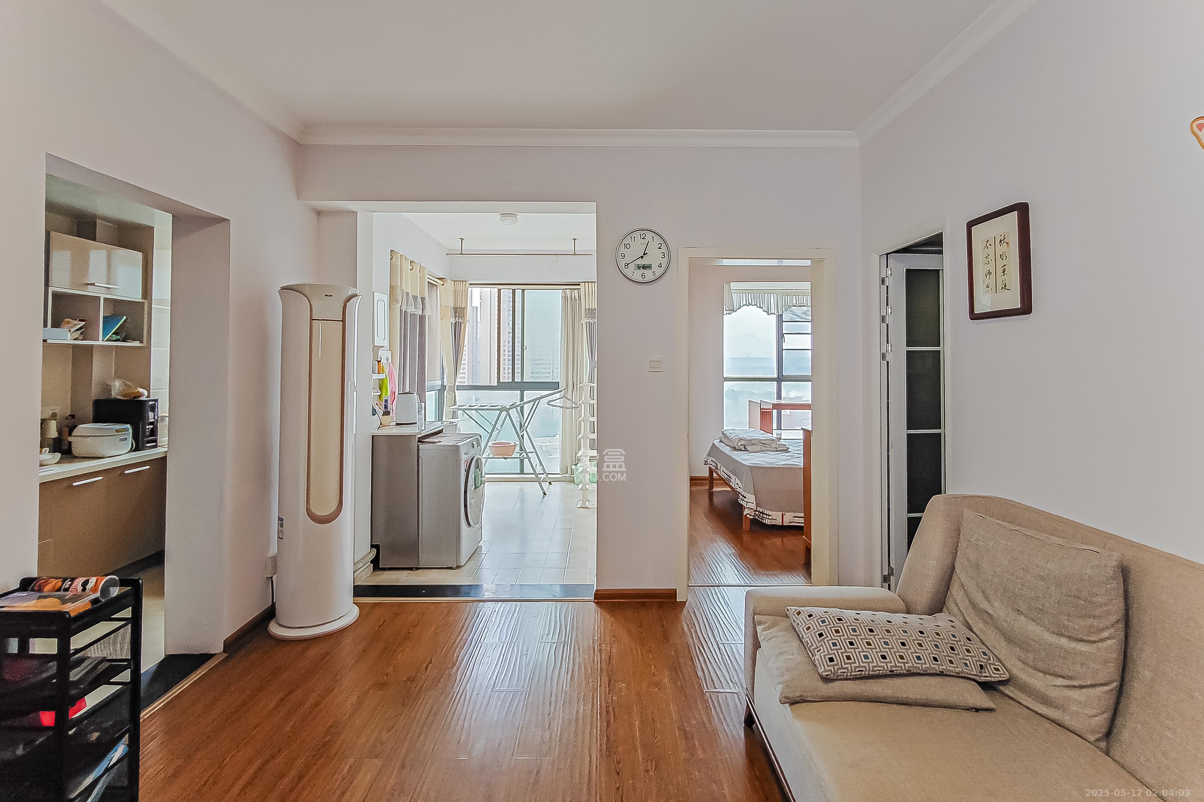 星城书香苑(星城书院)  2室2厅1卫    85.0万 星城书香苑(星城书院)  2室2厅1卫    85.0万客厅