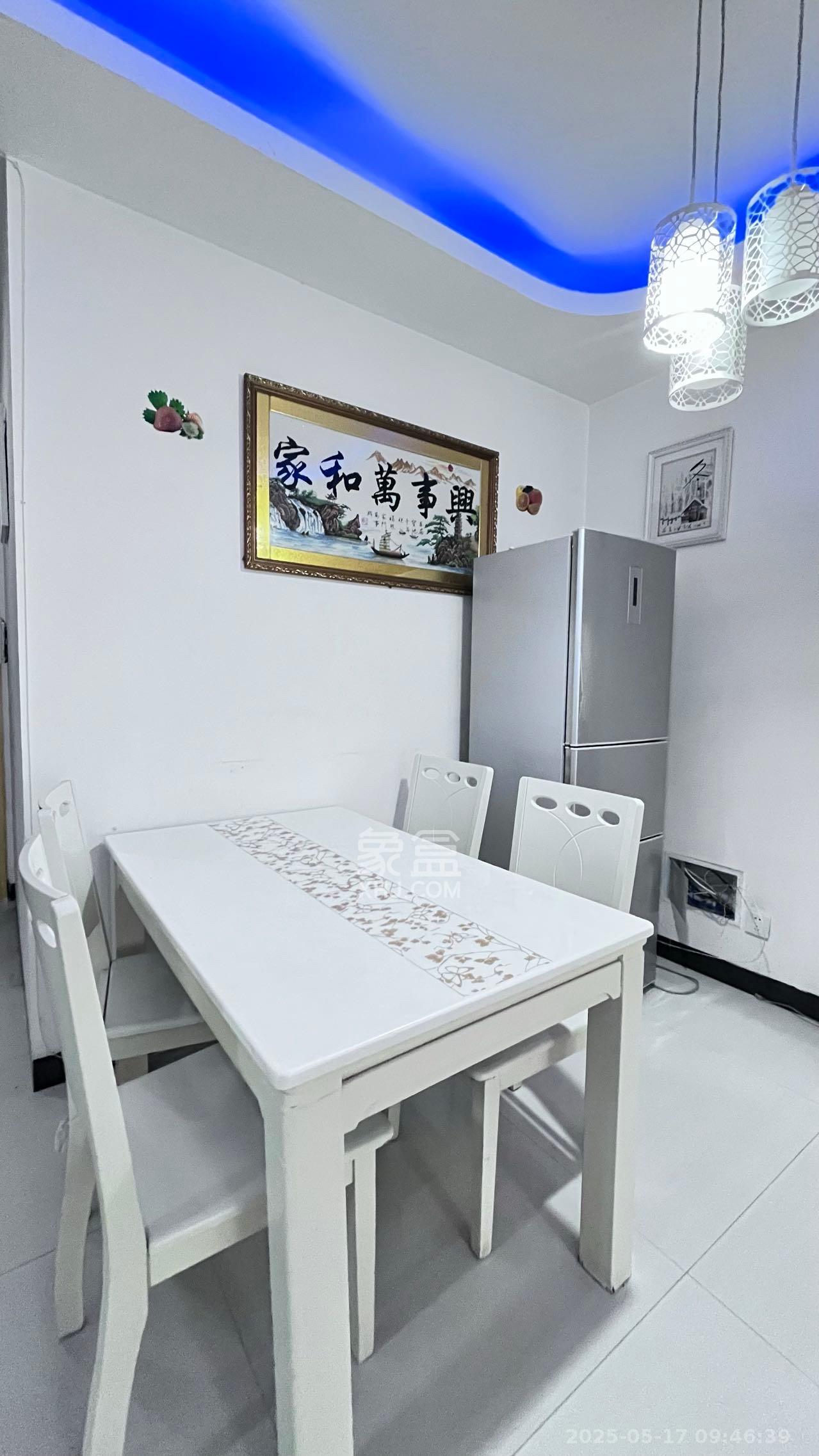 中房F联邦  1室2厅1卫   2300.00元/月室内图