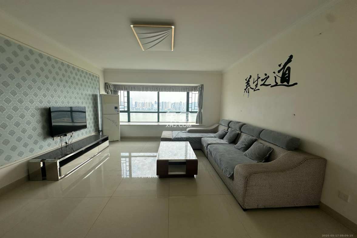 蓝盾景园二期 3室2厅2卫 2600.0元/月 蓝盾景园二期 3室2厅2卫 2600.0元/月室内图