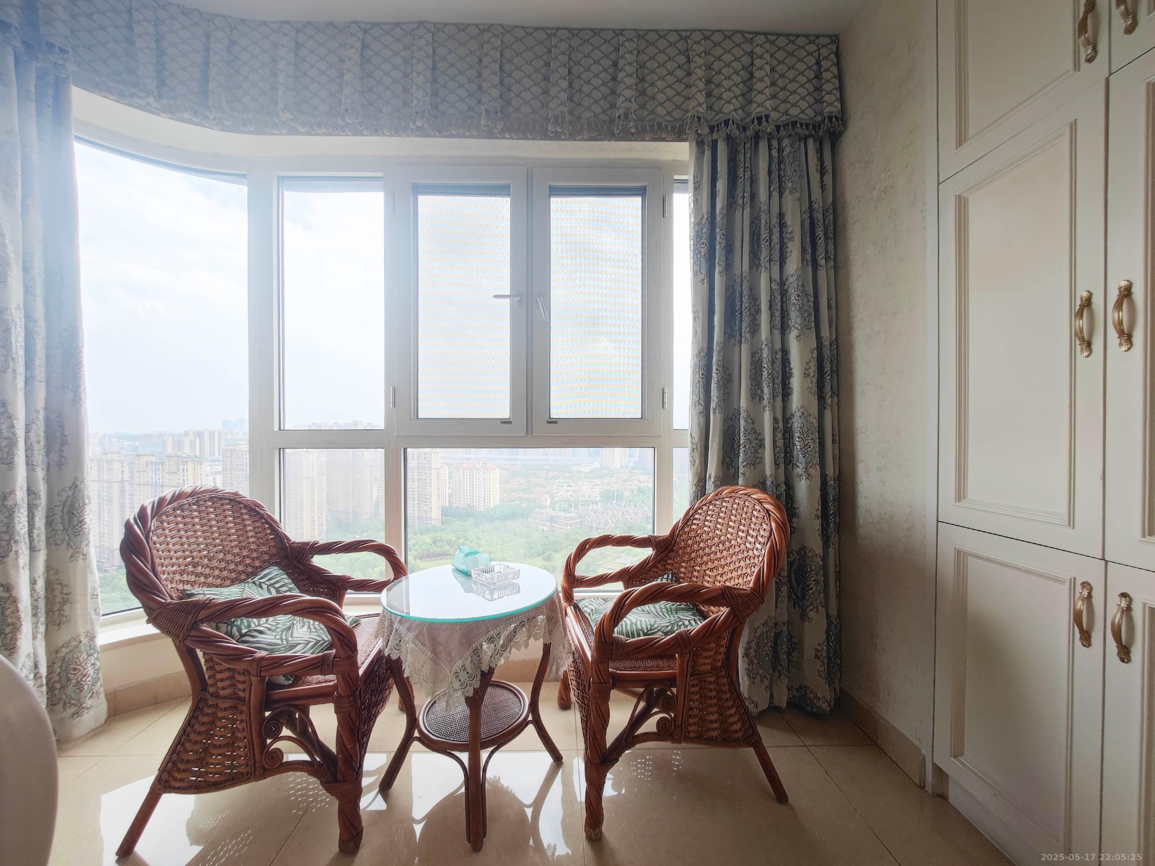 五矿万境水岸二期(五矿万境水岸和苑) 3室2厅1卫 158.0万 五矿万境水岸二期(五矿万境水岸和苑) 3室2厅1卫 158.0万阳台