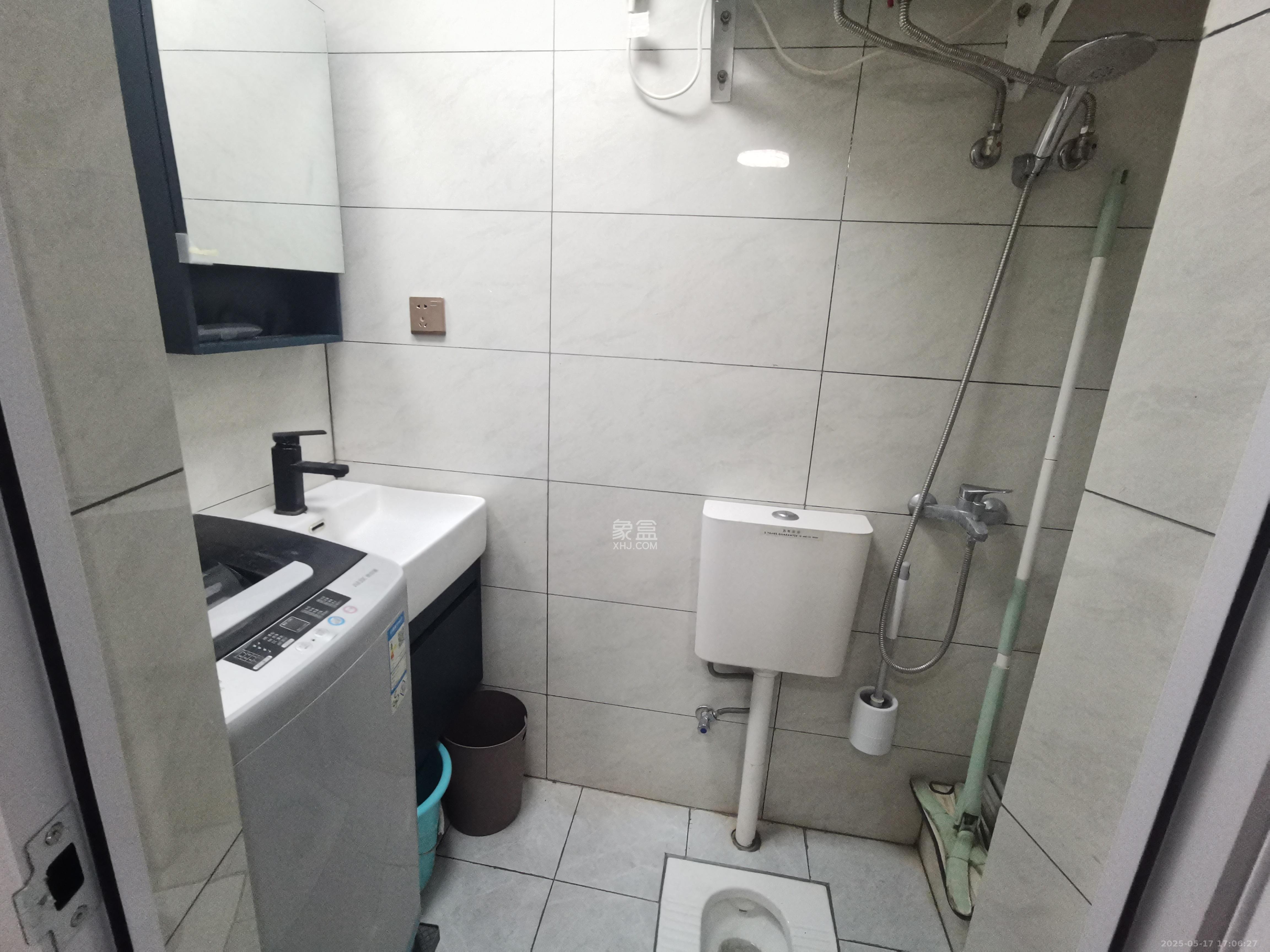 保利天禧EF区  1室1厅1卫    1380.0元/月 保利天禧EF区  1室1厅1卫    1380.0元/月室内图