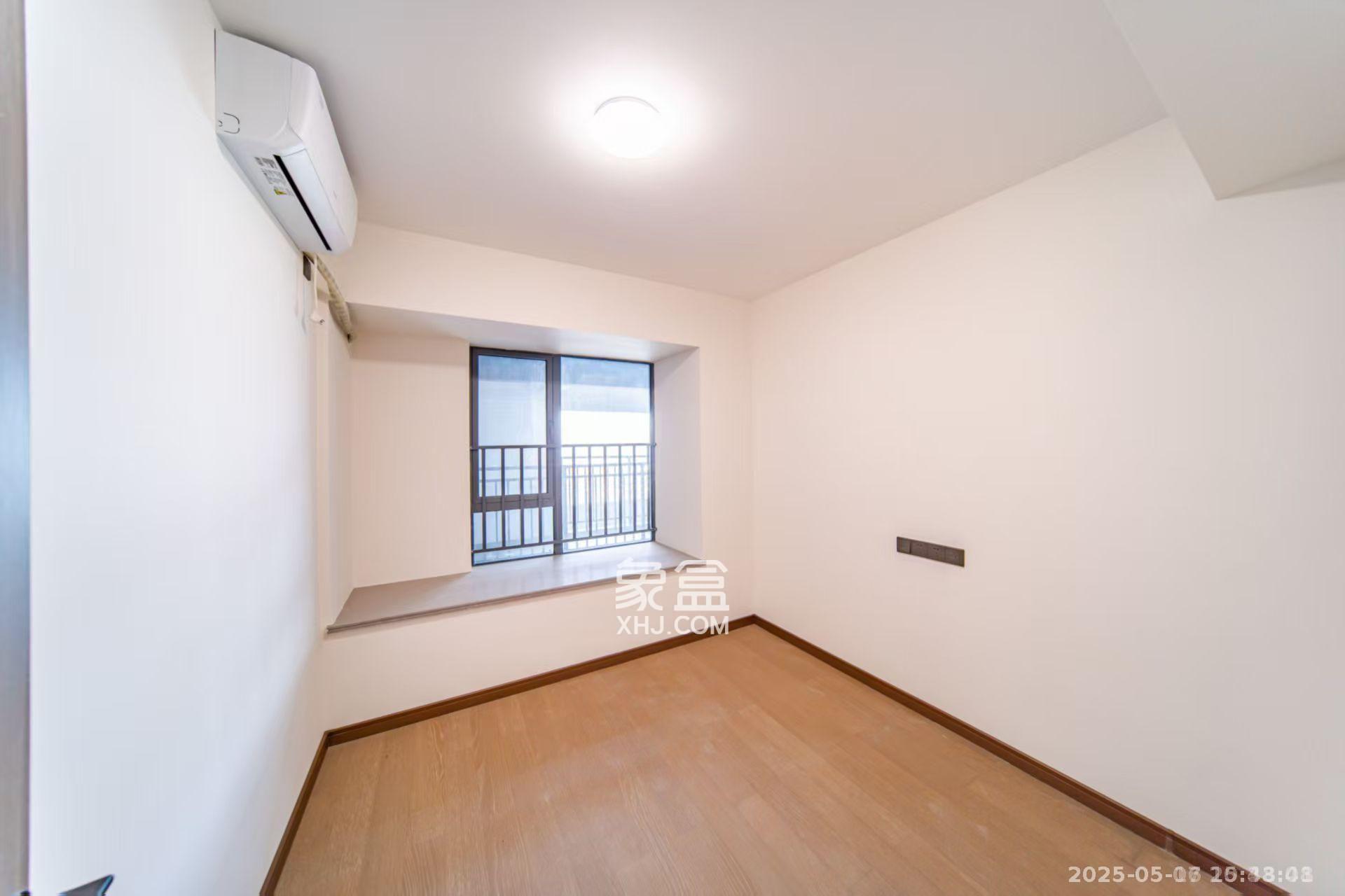 卓越洋湖晴翠 3室2厅2卫 3500.0元/月 卓越洋湖晴翠 3室2厅2卫 3500.0元/月室内图