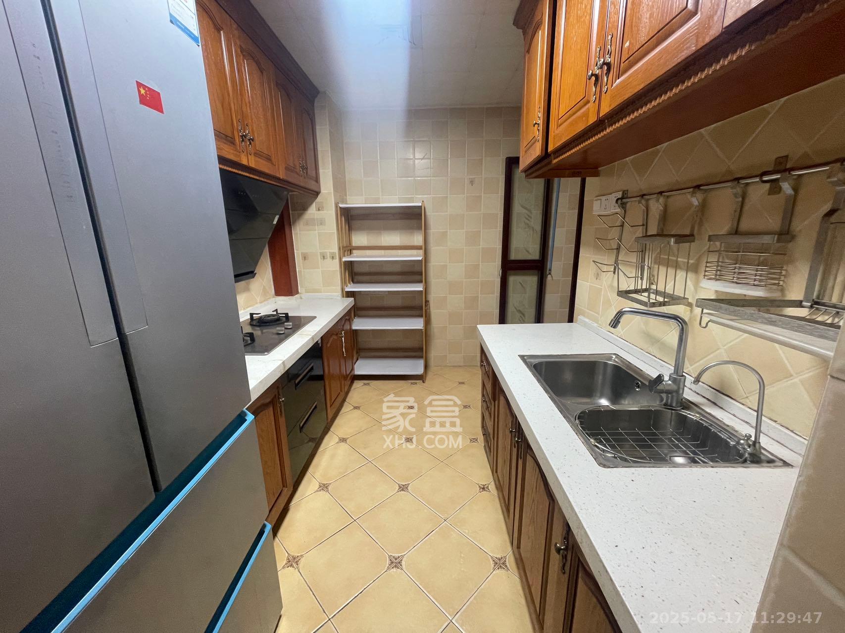 梅溪鑫苑名家 3室2厅1卫 2600.0元/月 梅溪鑫苑名家 3室2厅1卫 2600.0元/月室内图