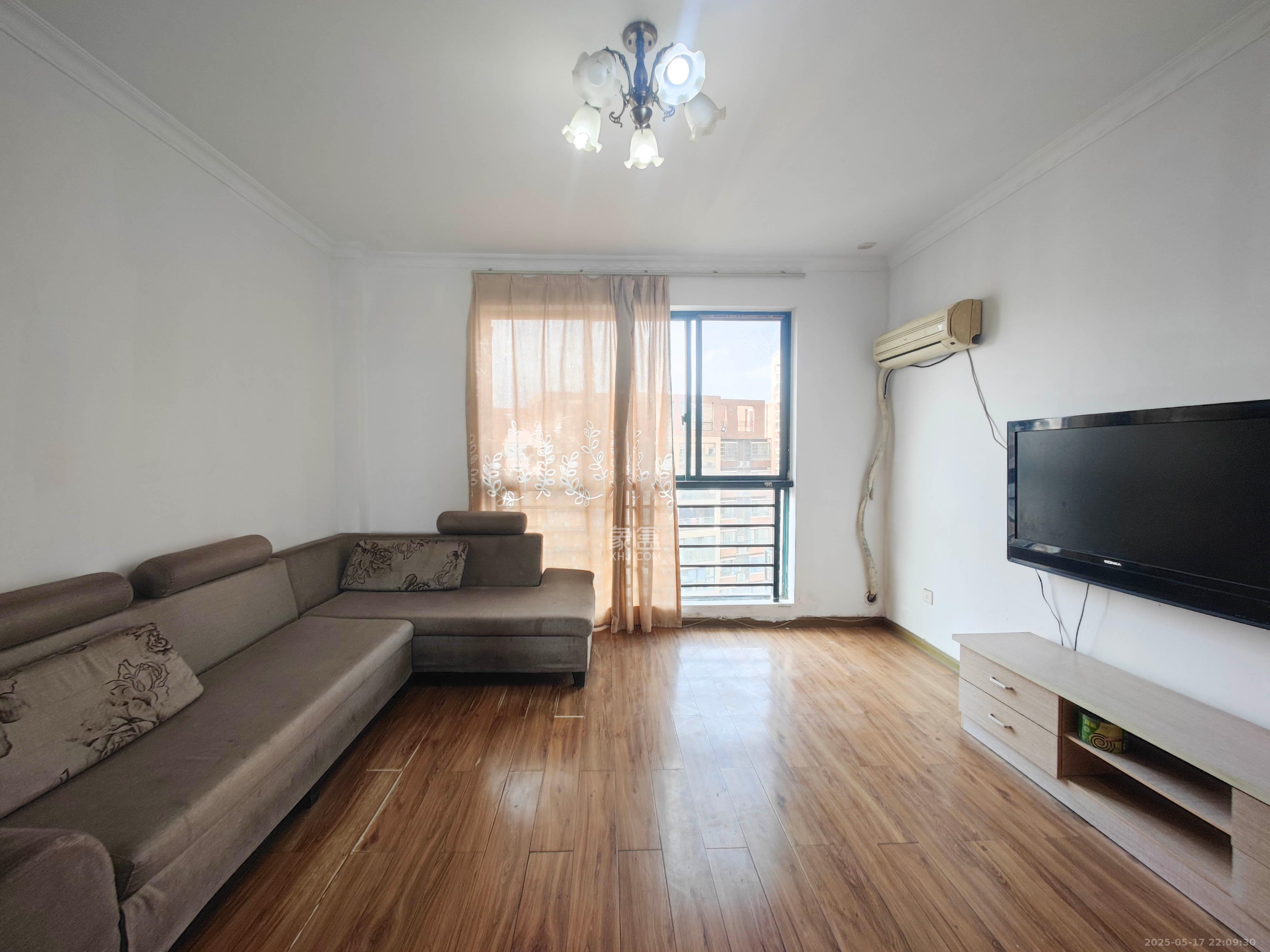 华盛世纪新城  4室2厅2卫    95.0万 华盛世纪新城  4室2厅2卫    95.0万