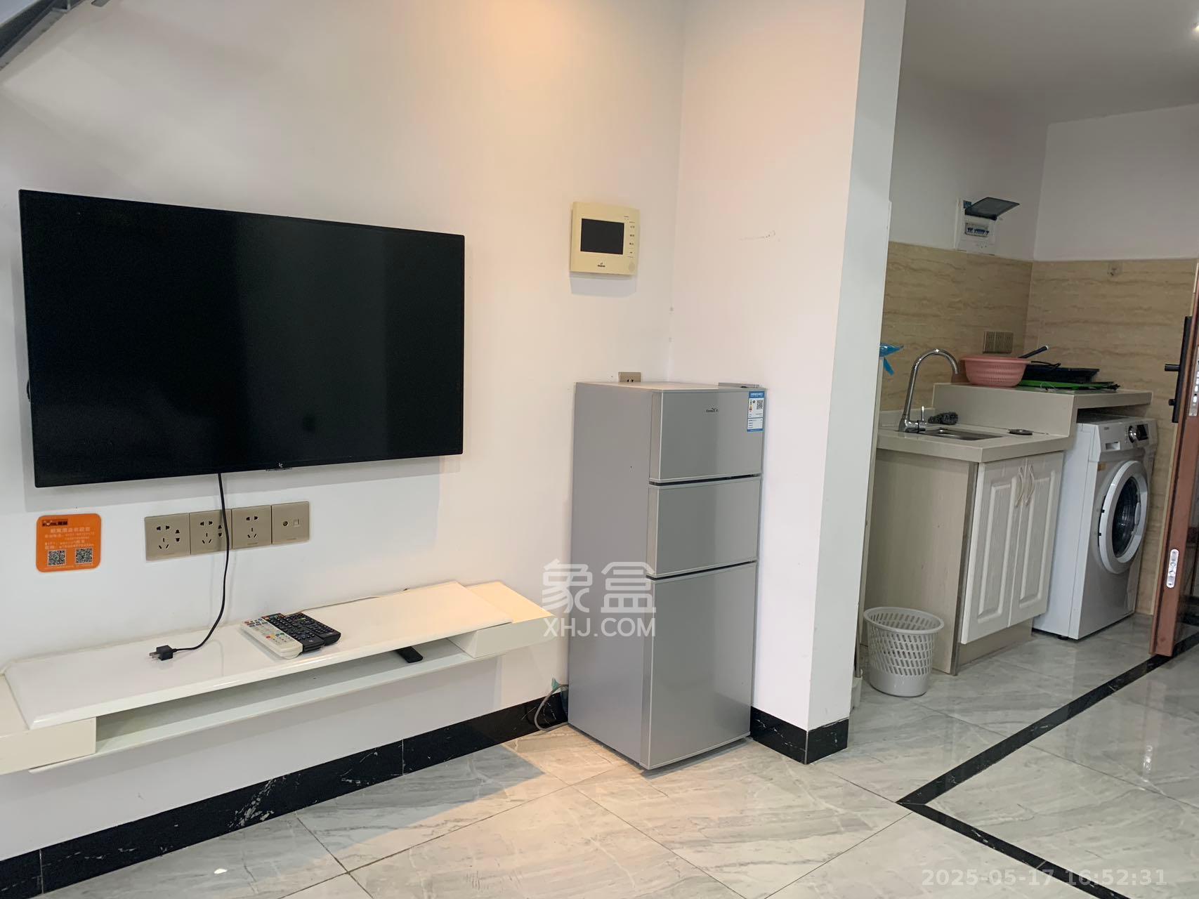 洋湖时代  1室1厅1卫   1500.00元/月室内图