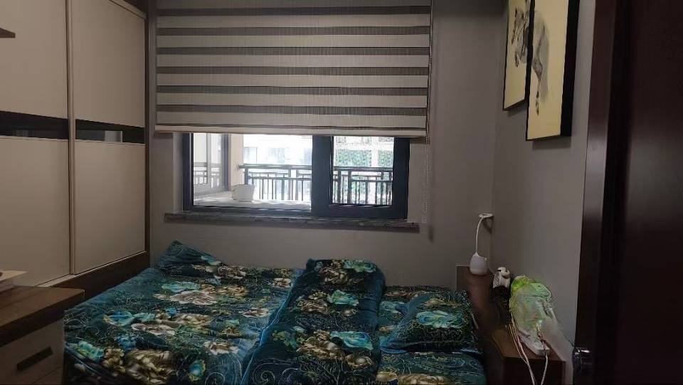 丽景天下二期  3室2厅2卫   92.80万客厅