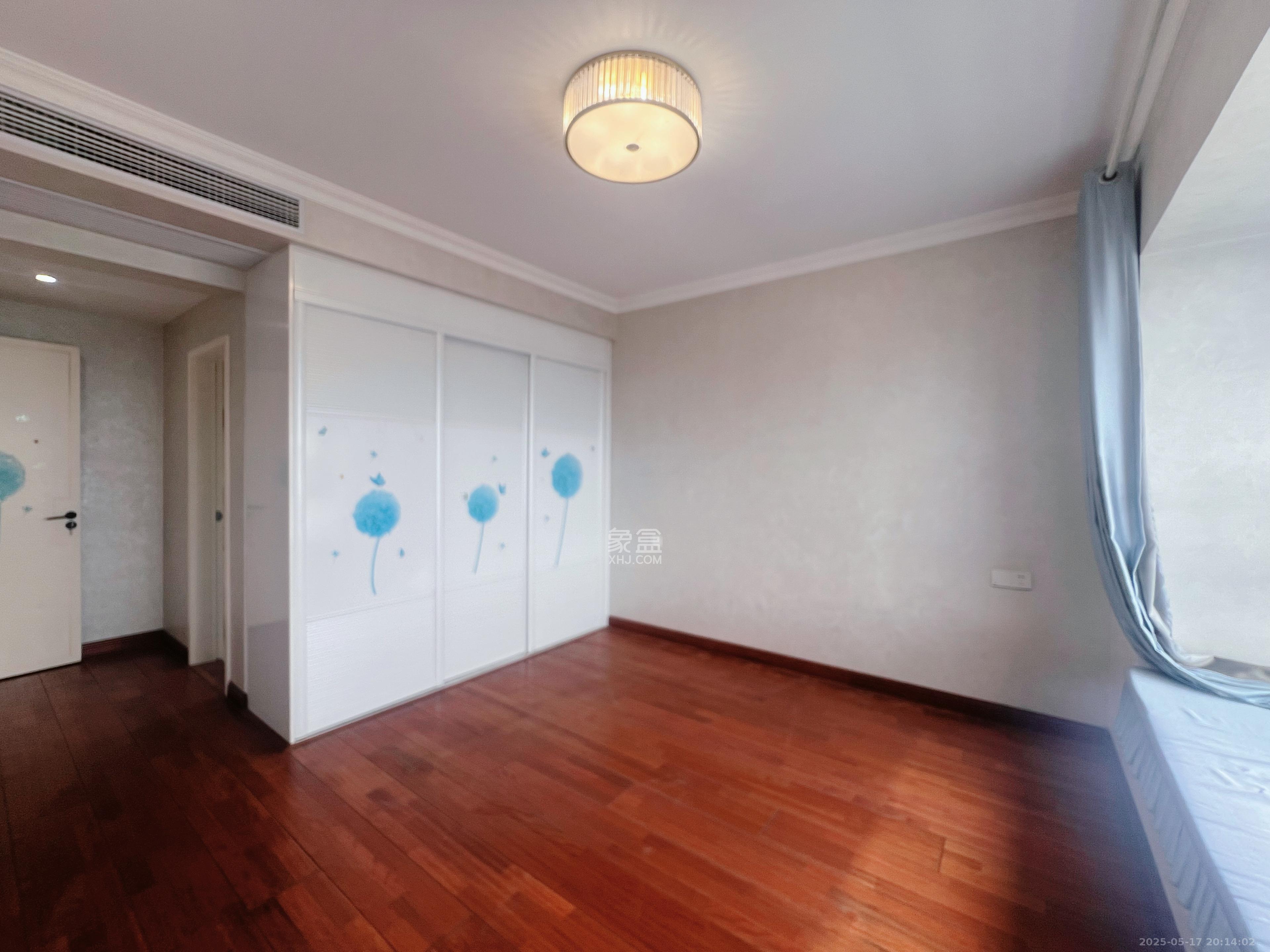 东之阳芙蓉国际  4室2厅2卫    76.8万 东之阳芙蓉国际  4室2厅2卫    76.8万室内图