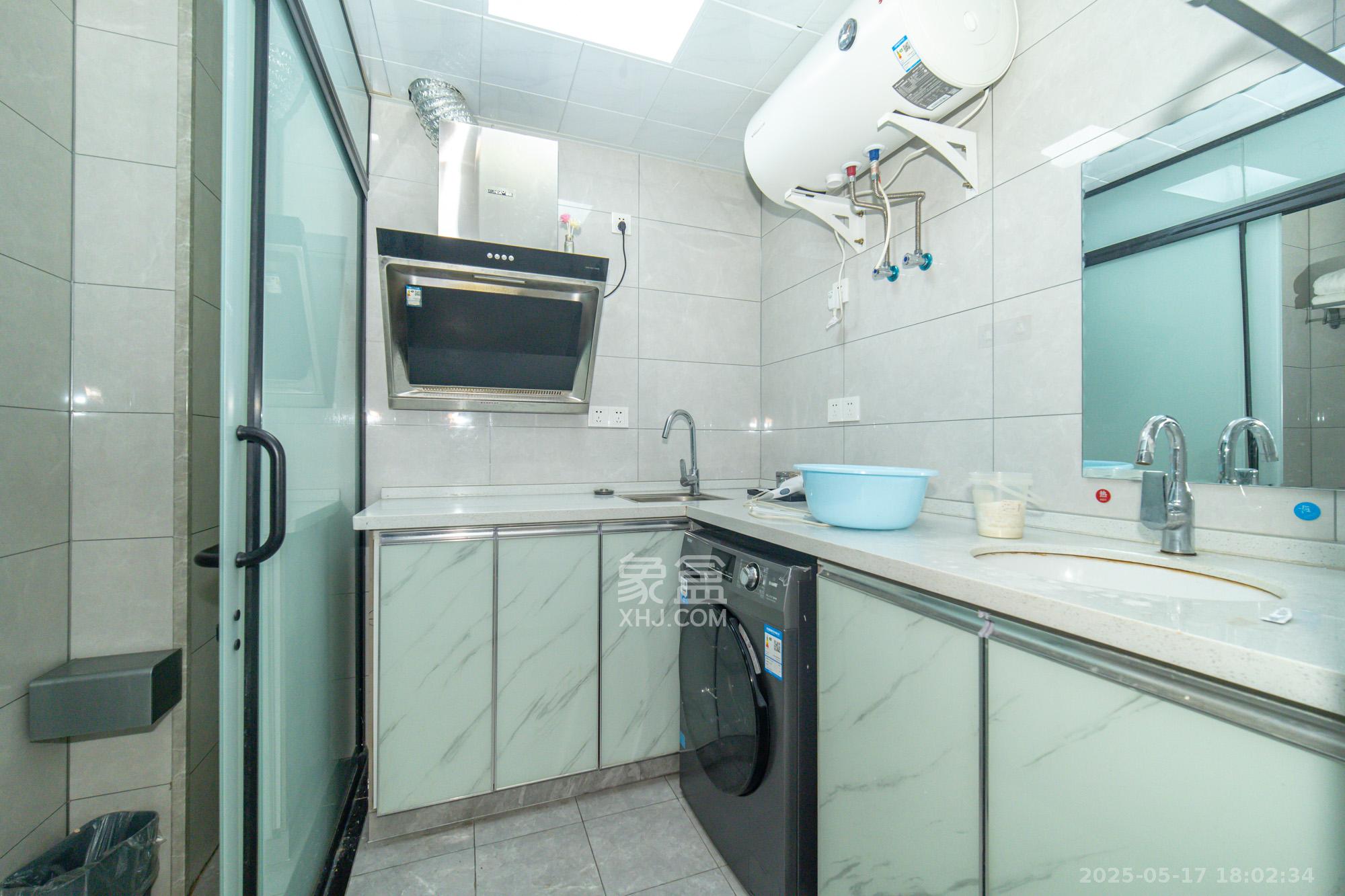 中建悦和城 1室1厅1卫 25.0万 中建悦和城 1室1厅1卫 25.0万卫生间