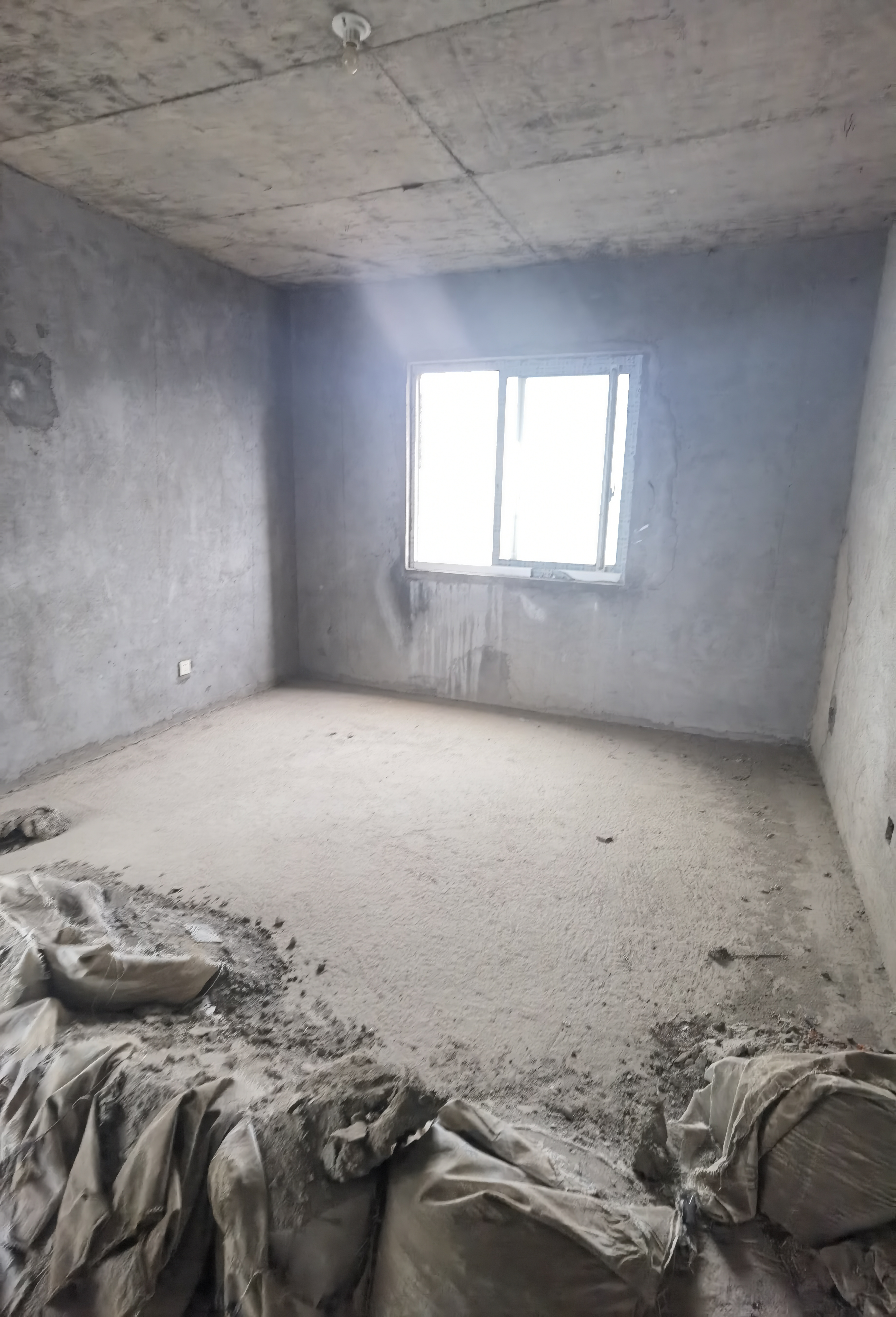 皇城御园 5室2厅2卫 55.8万 皇城御园 5室2厅2卫 55.8万客厅